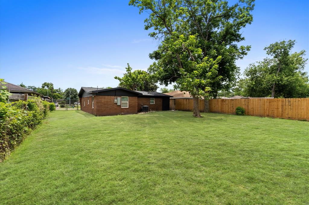 327 E Delz Drive