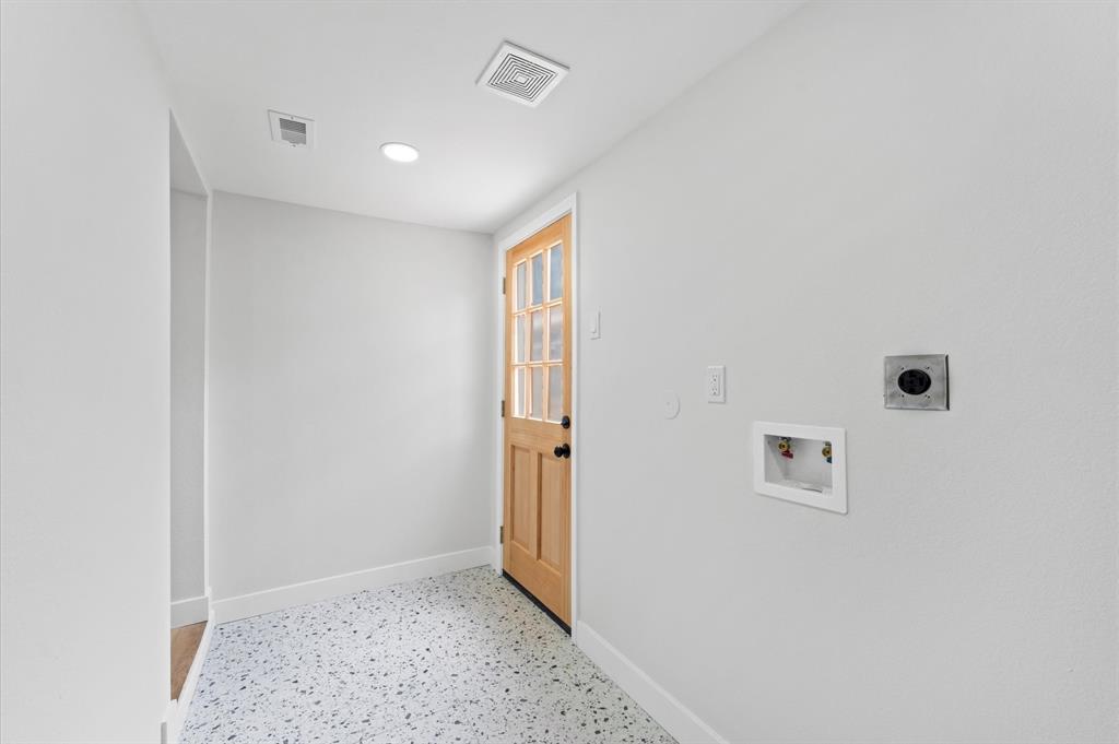 327 E Delz Drive