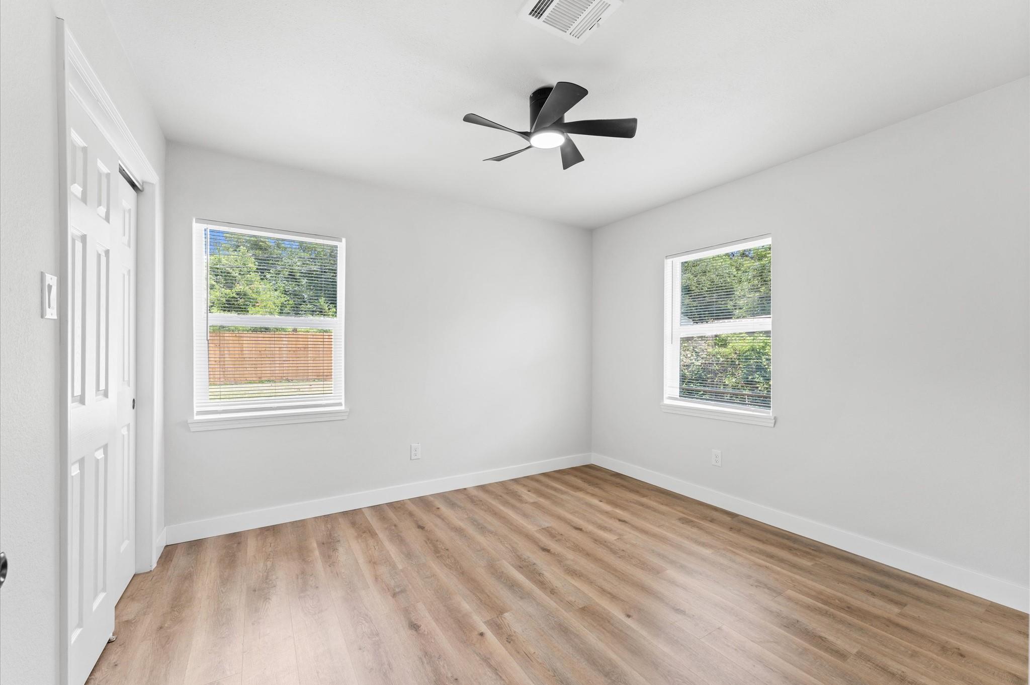 327 E Delz Drive