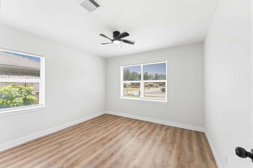327 E Delz Drive