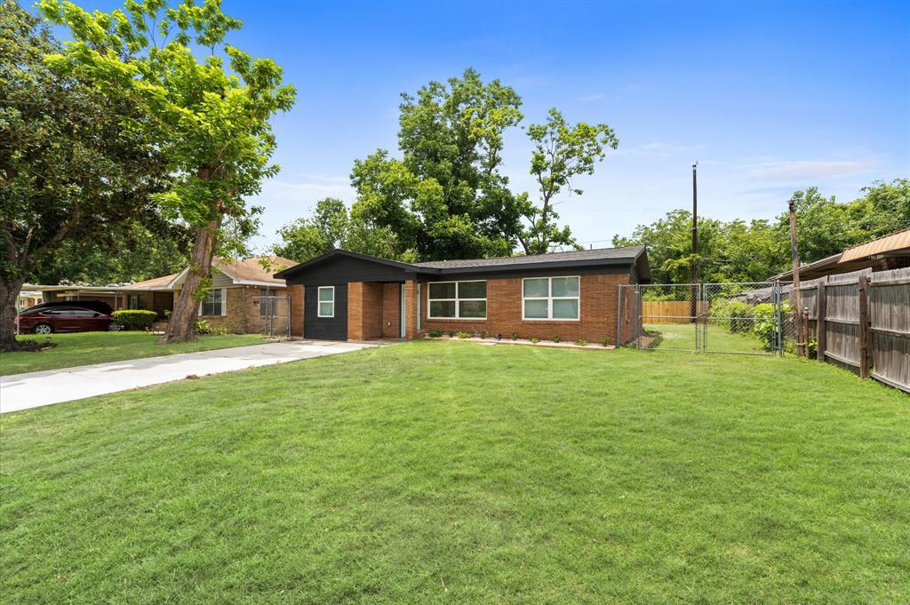 327 E Delz Drive