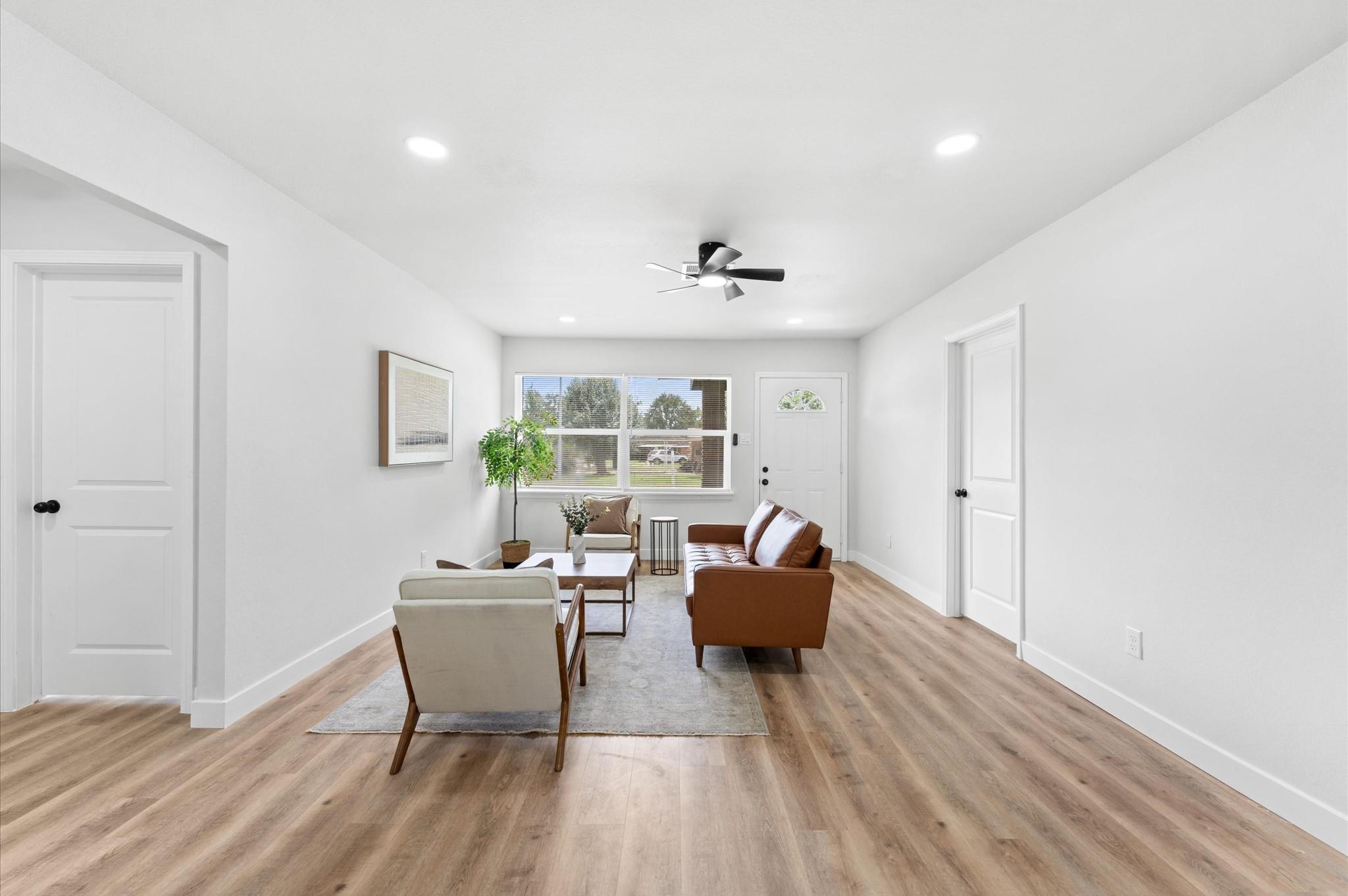 327 E Delz Drive