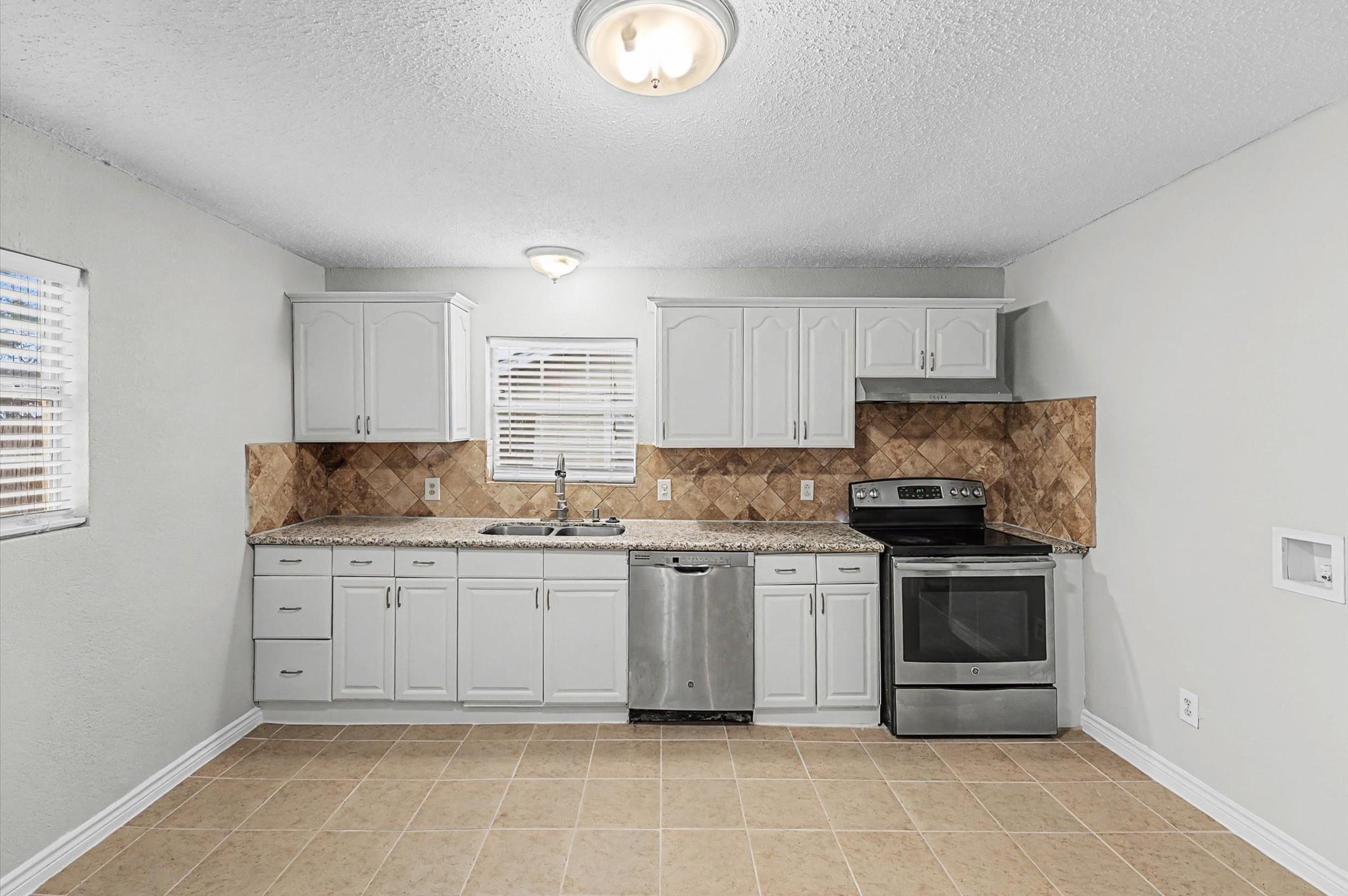 1108 Georgina St Street