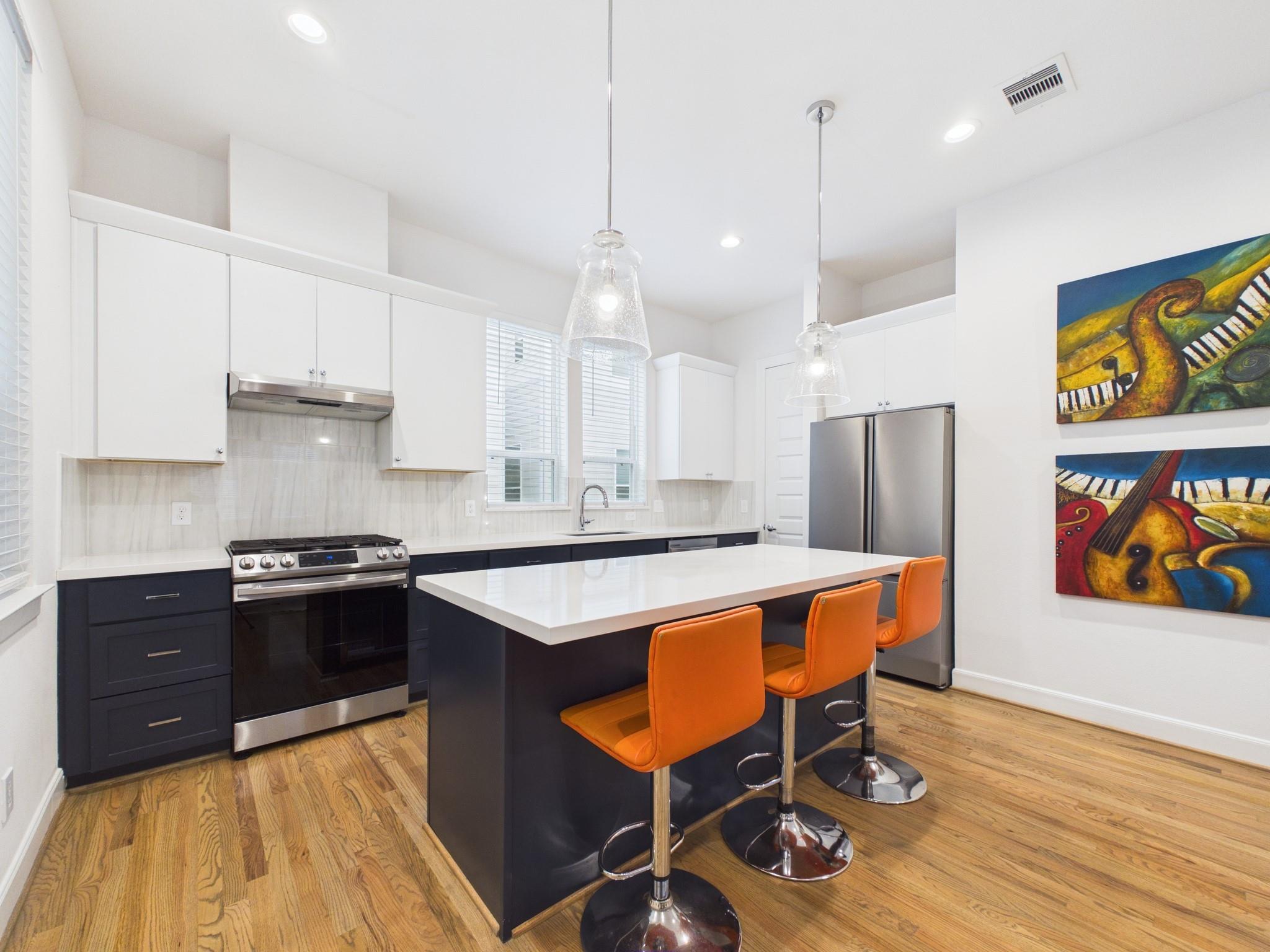 2711 Clinton Drive