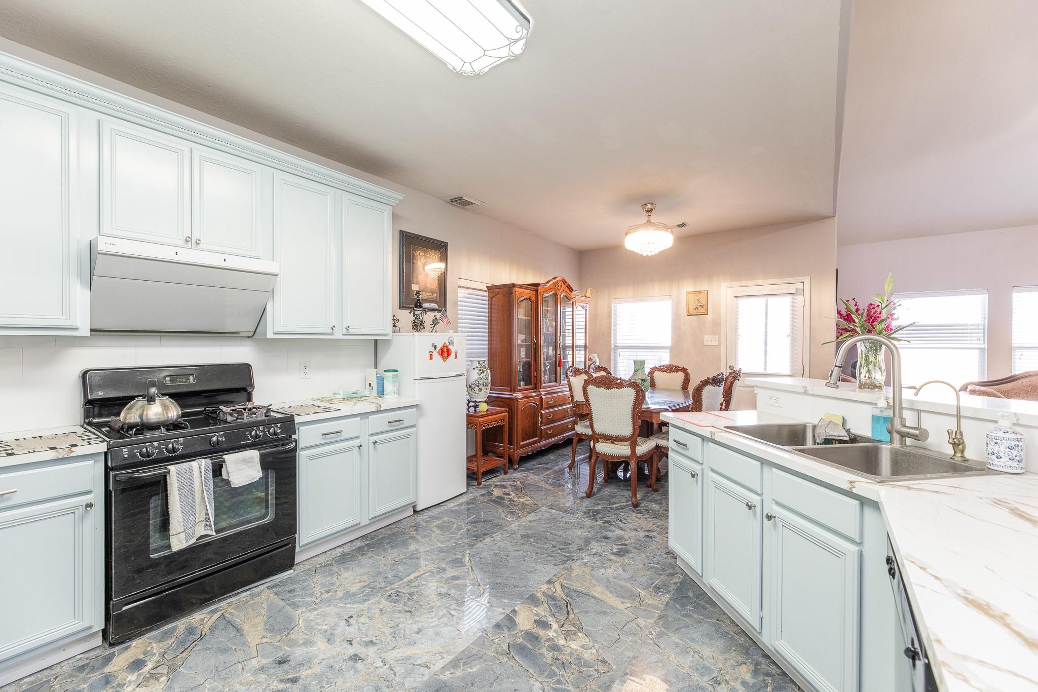 11614 Seaglers Point Lane