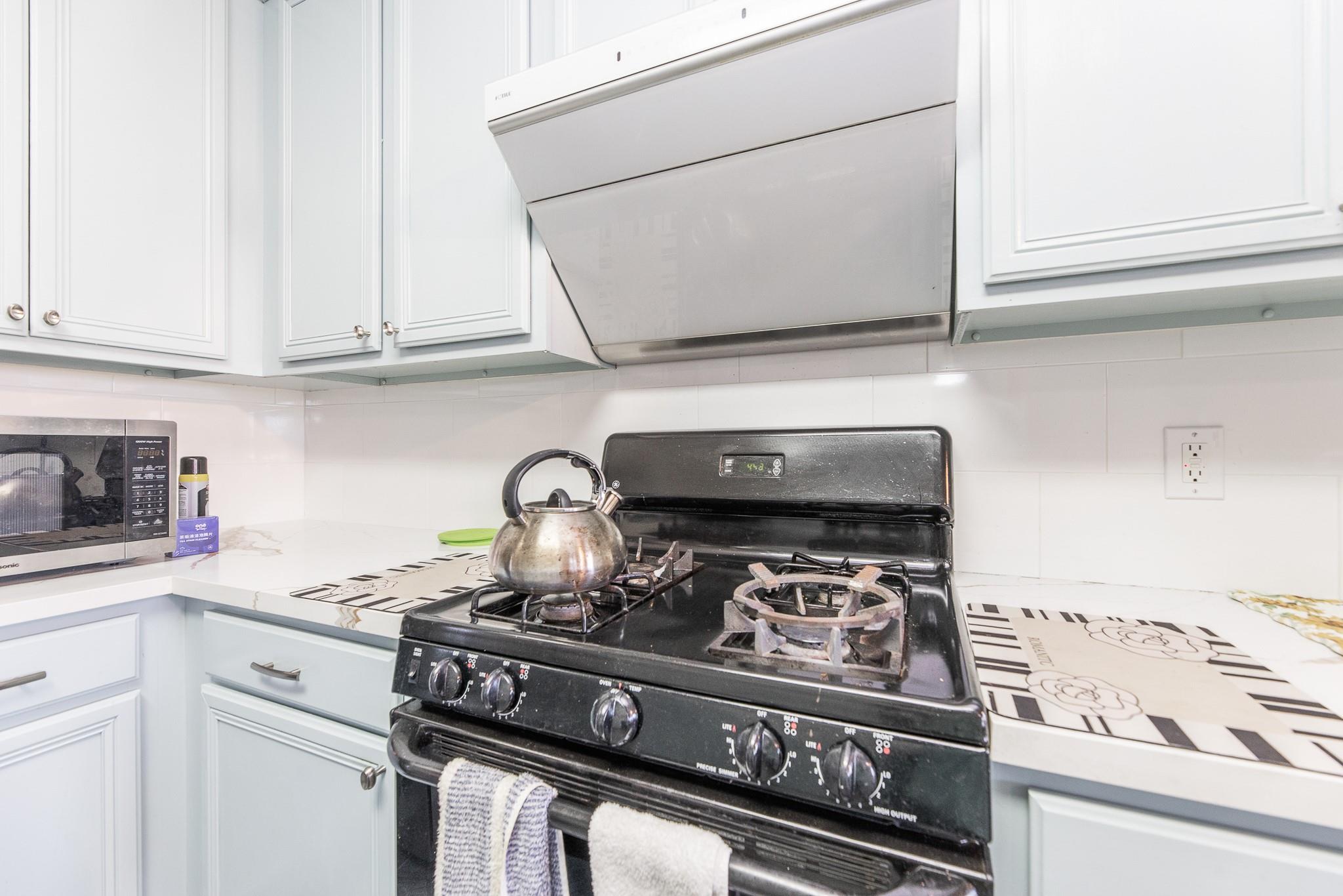 11614 Seaglers Point Lane