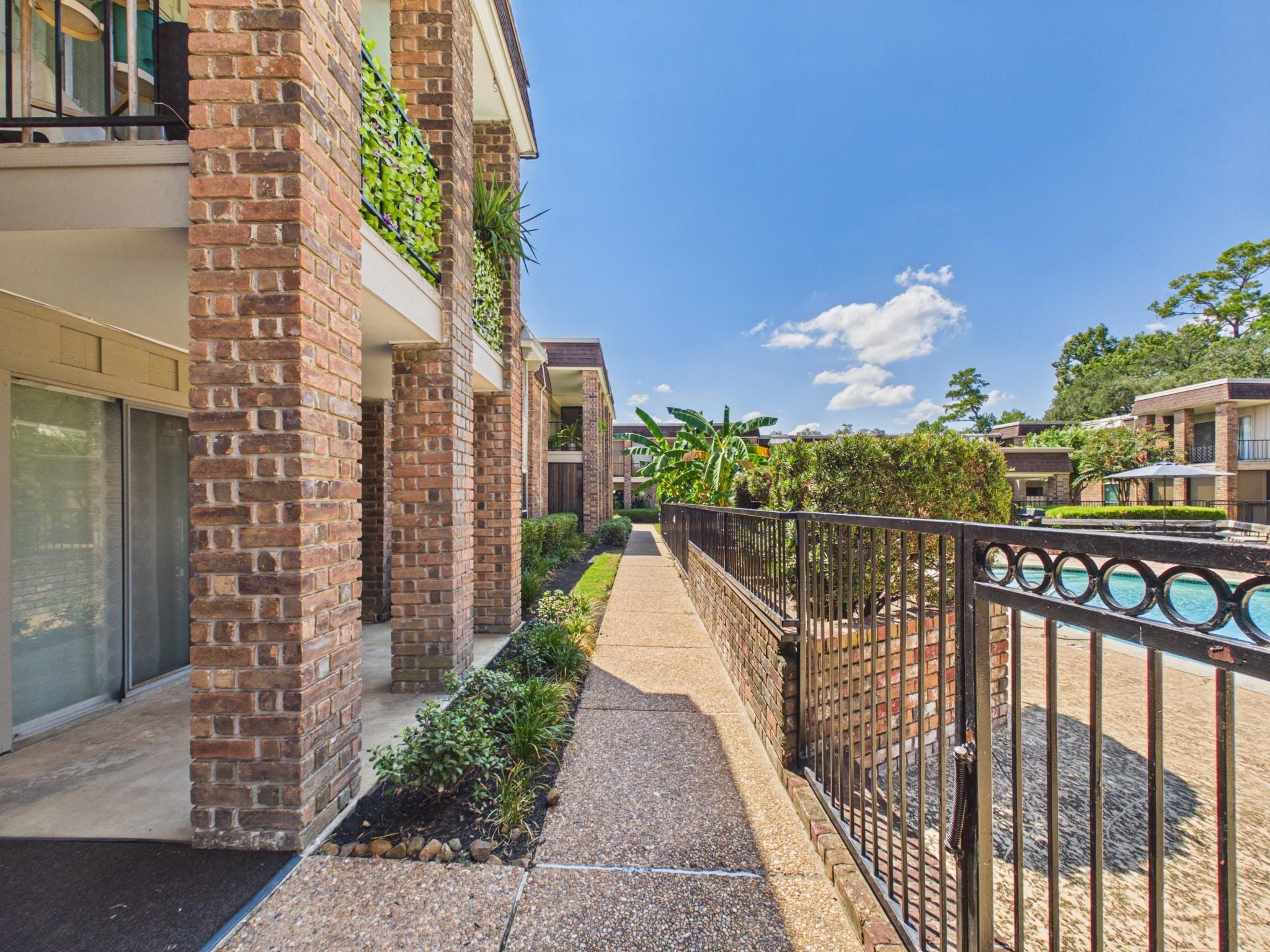 7555 Katy Freeway # 49