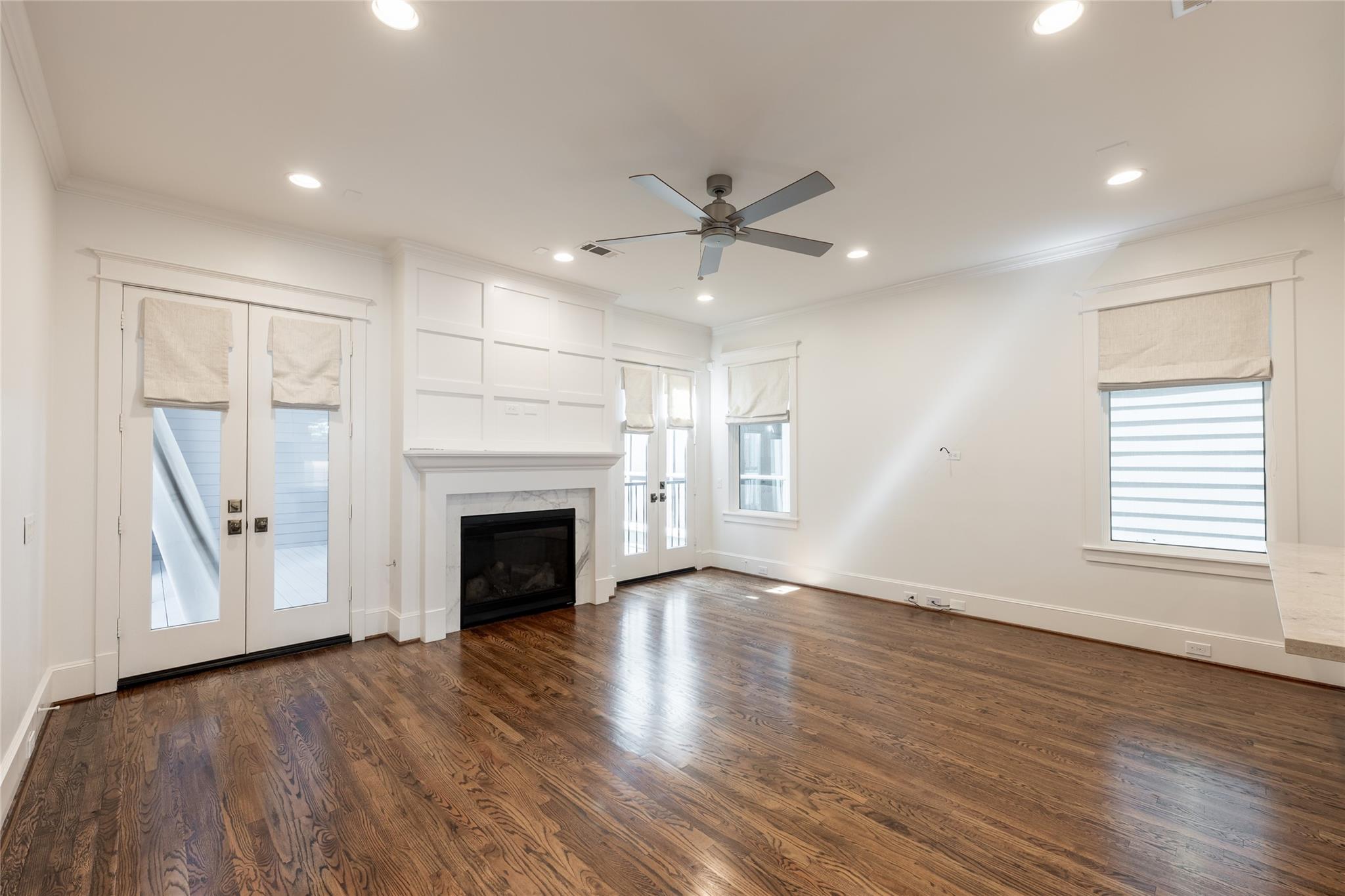 828 E 28th Street