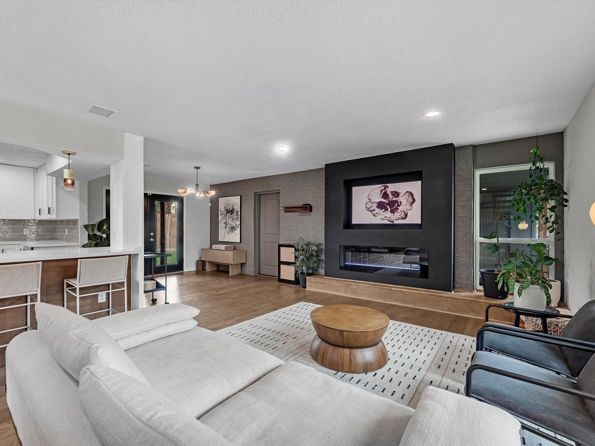 5041 Nina Lee Lane