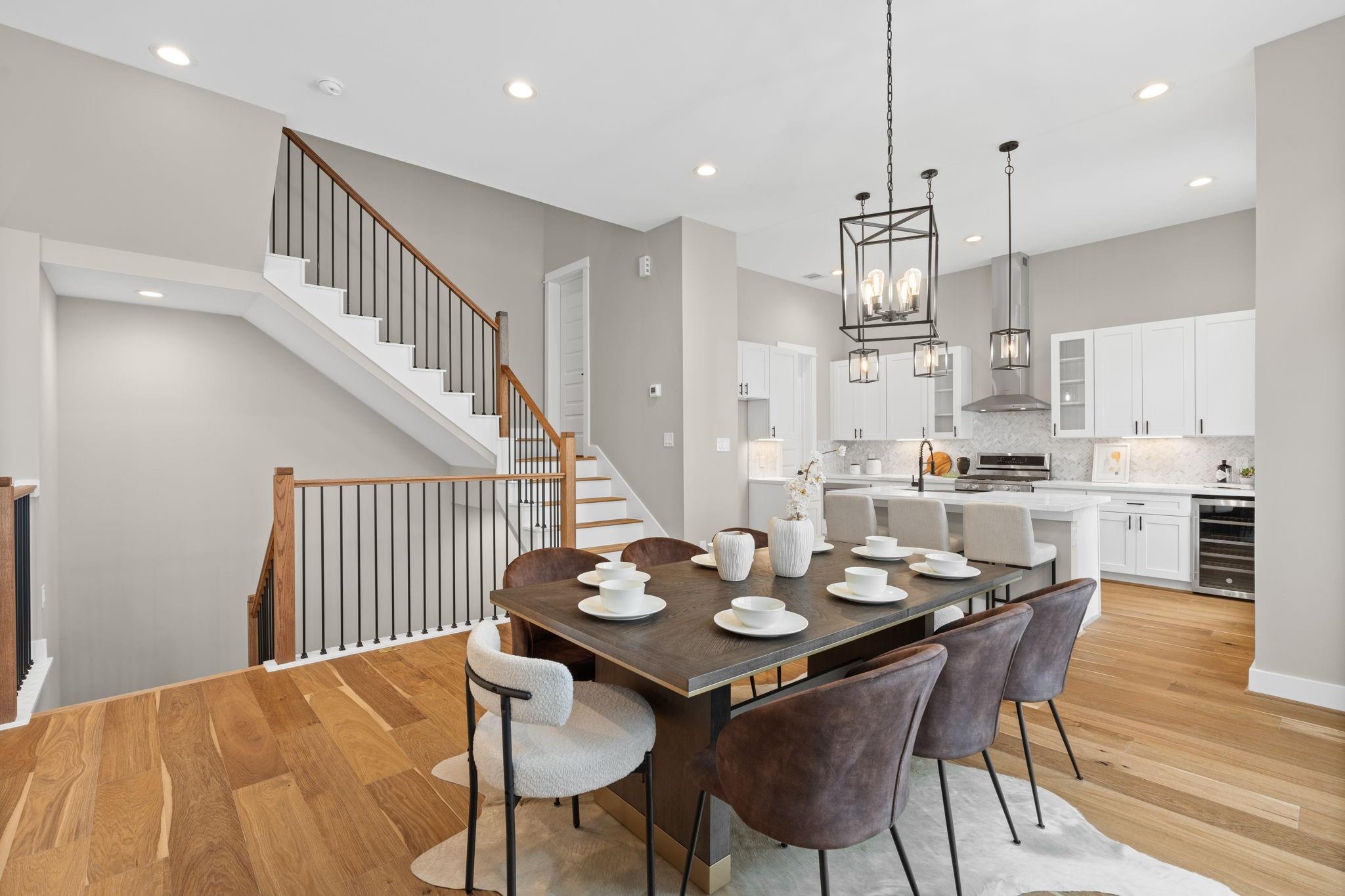 1193 W 19th Street