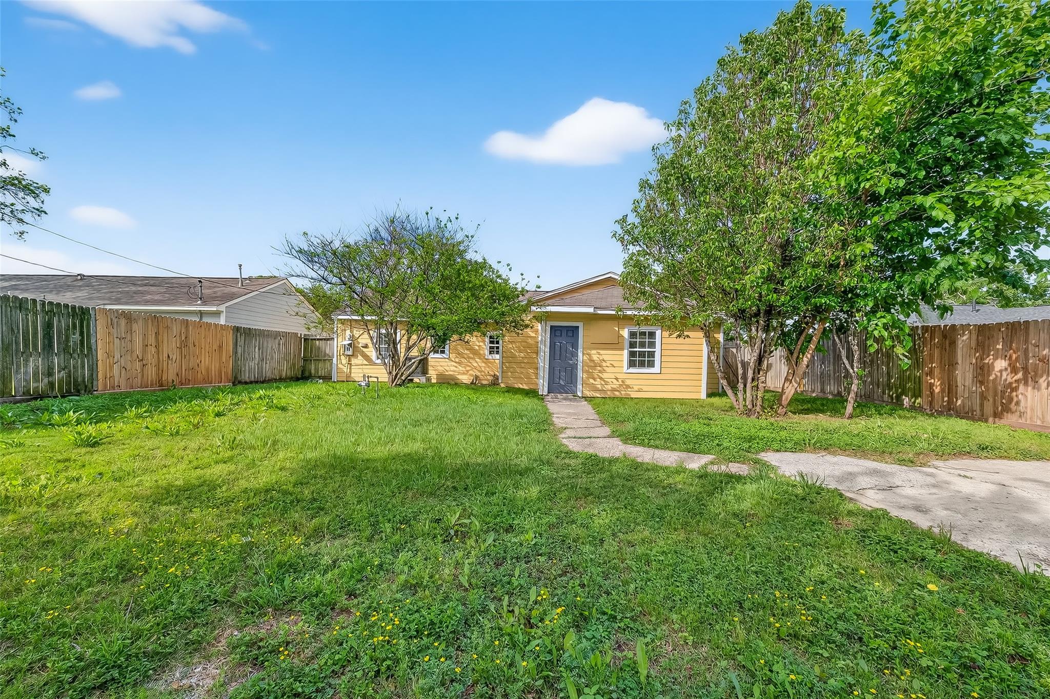 203 Alastair Drive
