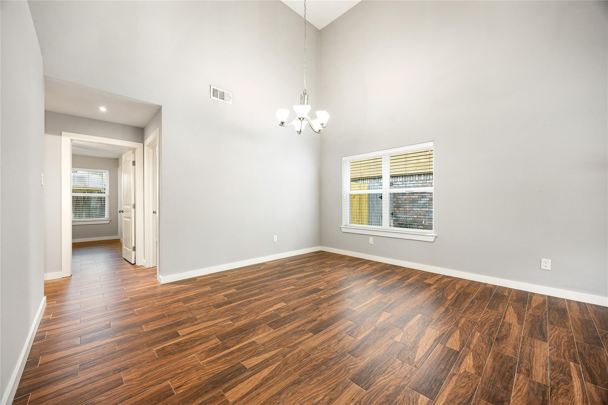 5122 Prairie Creek Drive