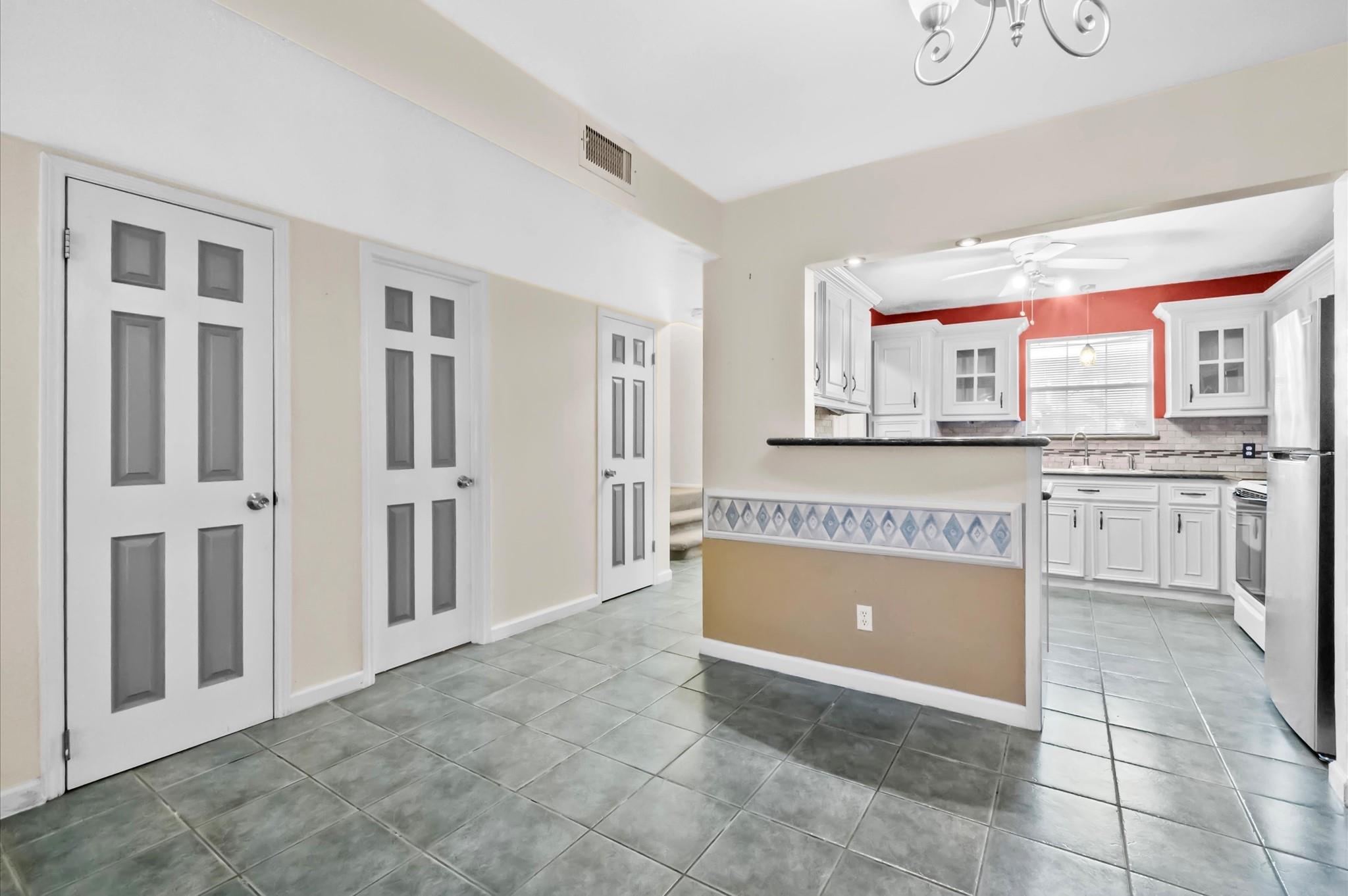 1025 Willow Oaks Circle