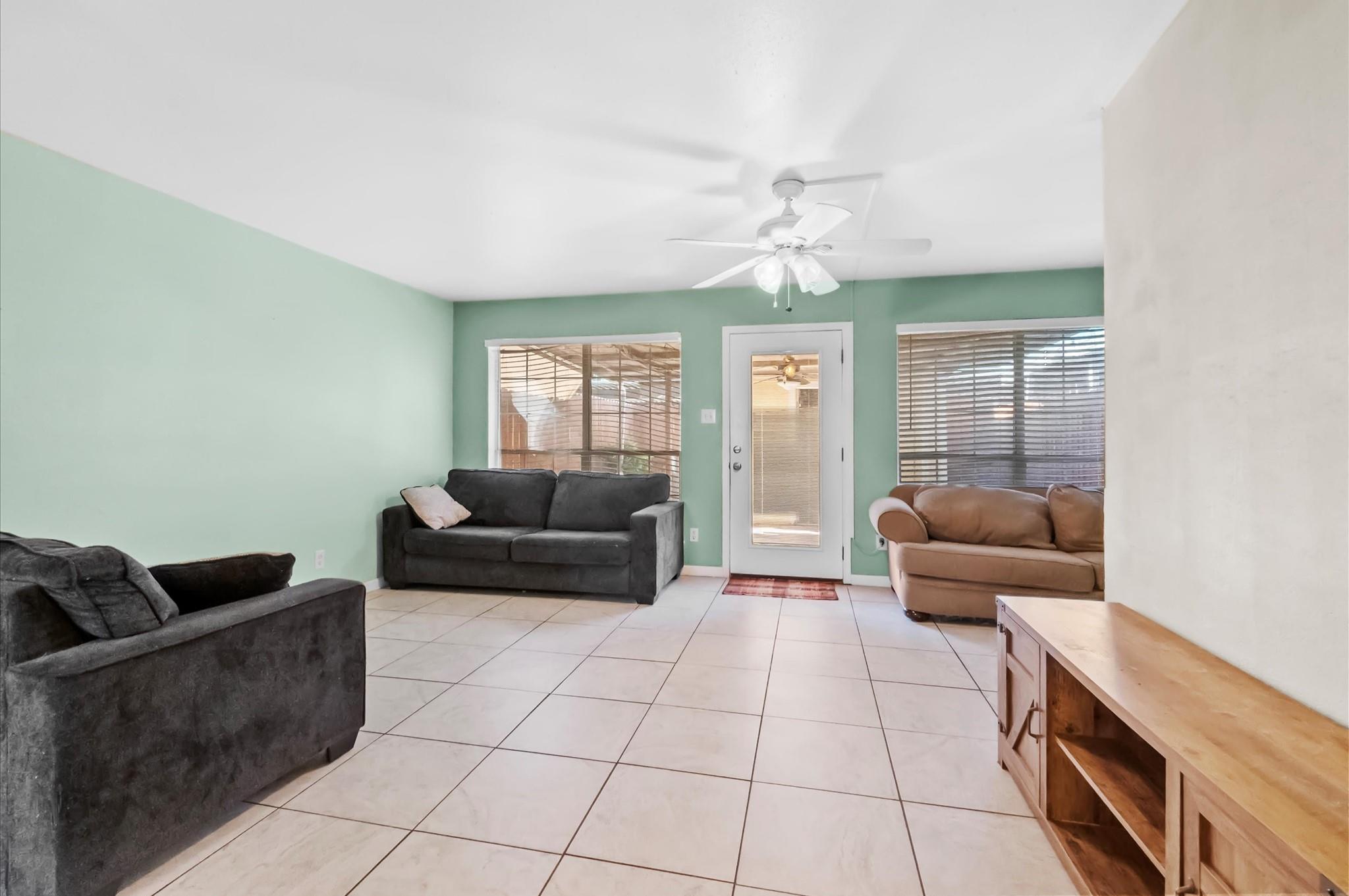 1025 Willow Oaks Circle