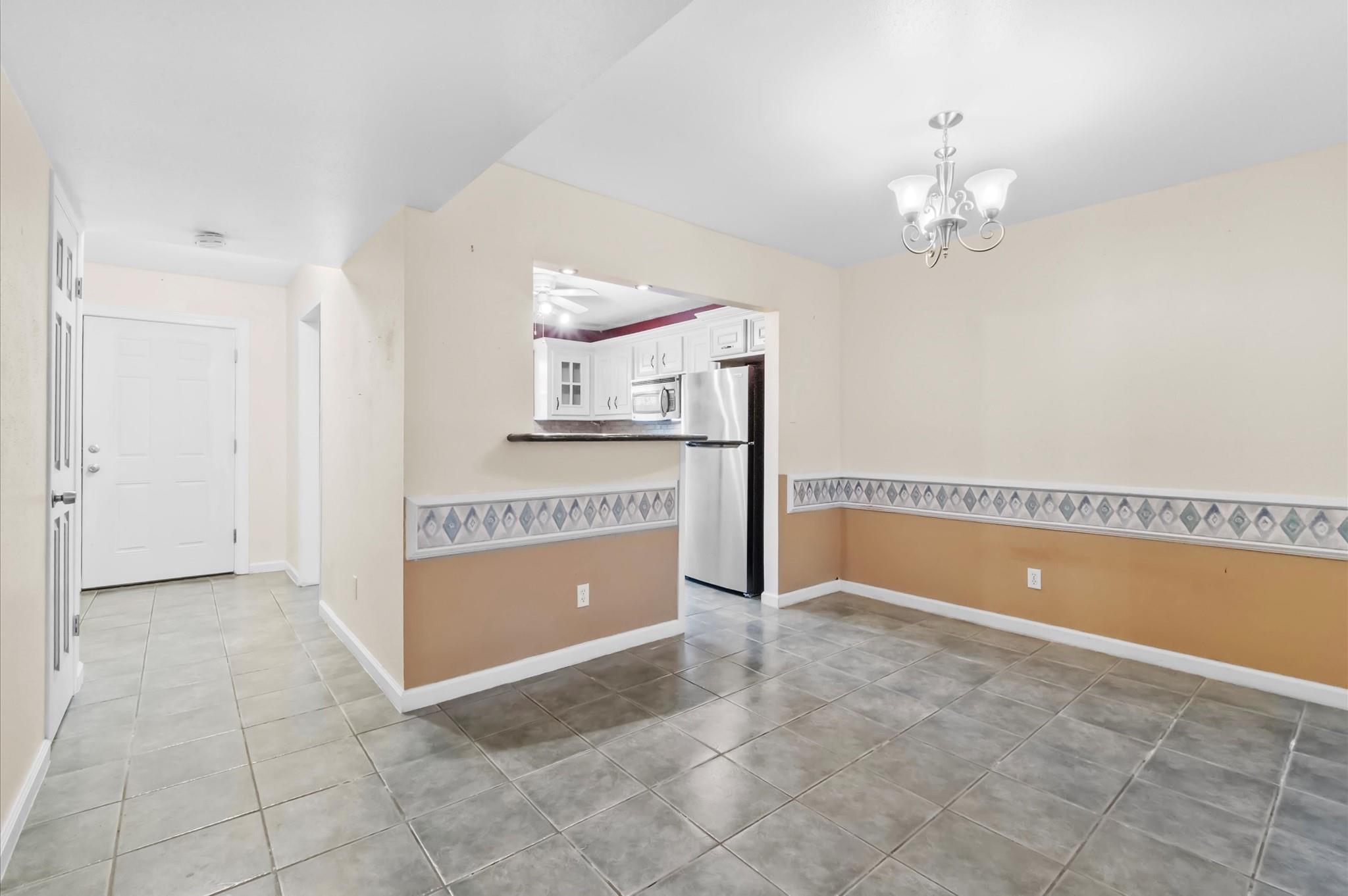 1025 Willow Oaks Circle