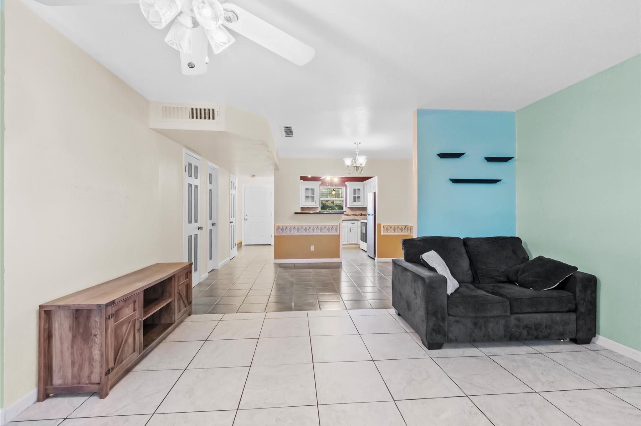 1025 Willow Oaks Circle