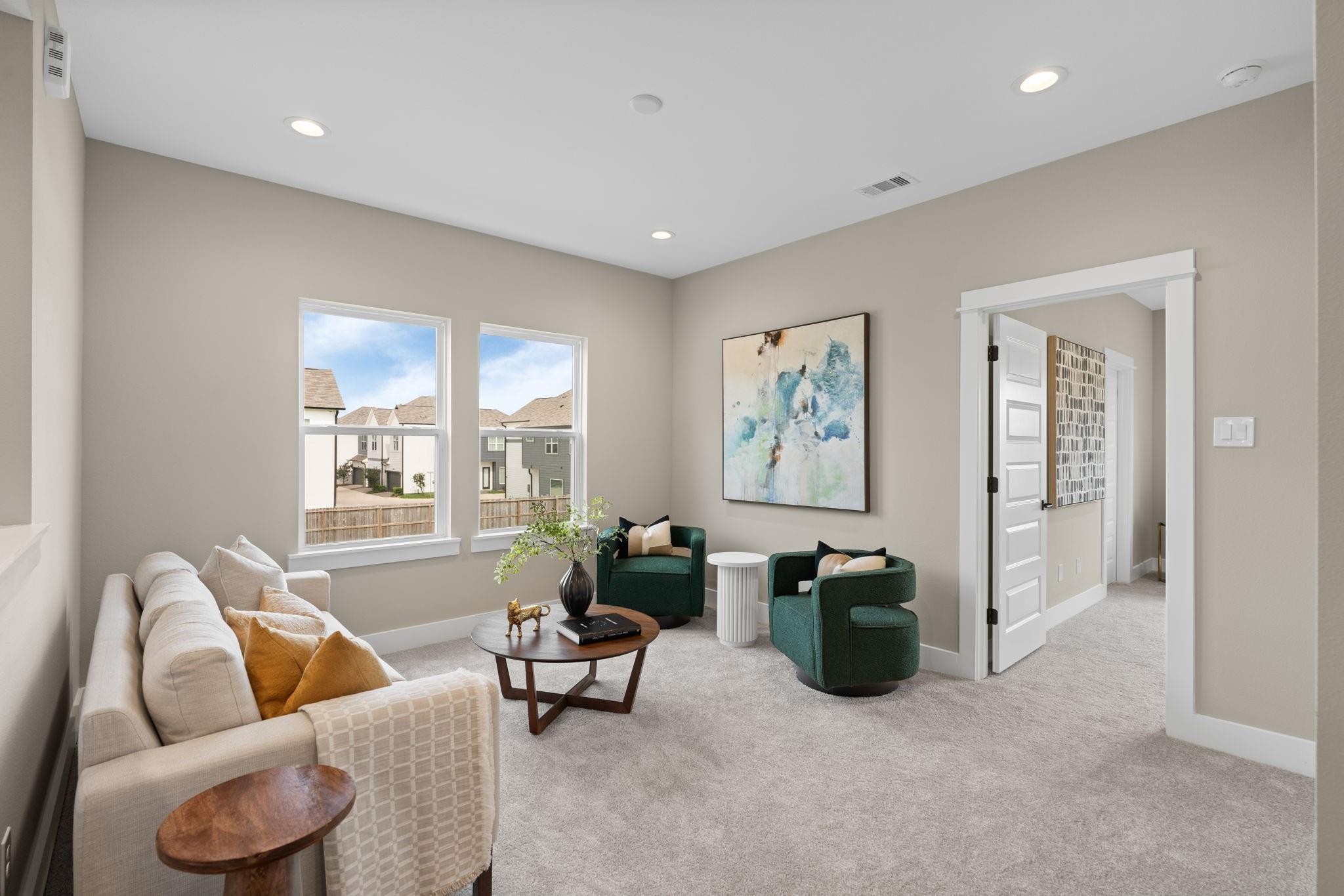 2208 Mansfield