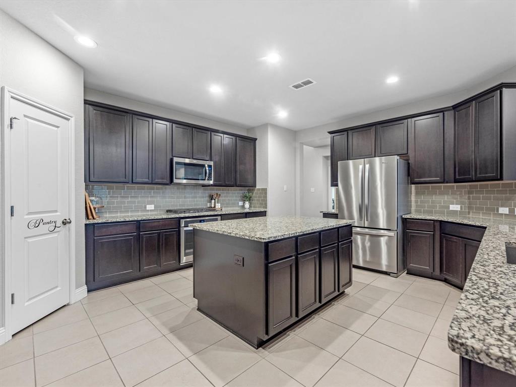 21403 Crested Valley Drive