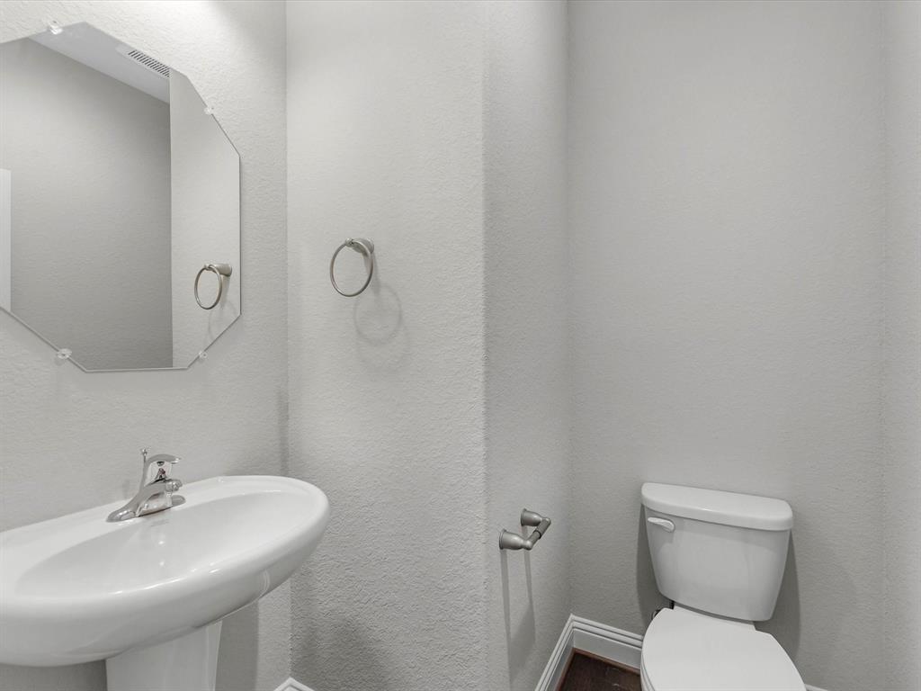 21403 Crested Valley Drive