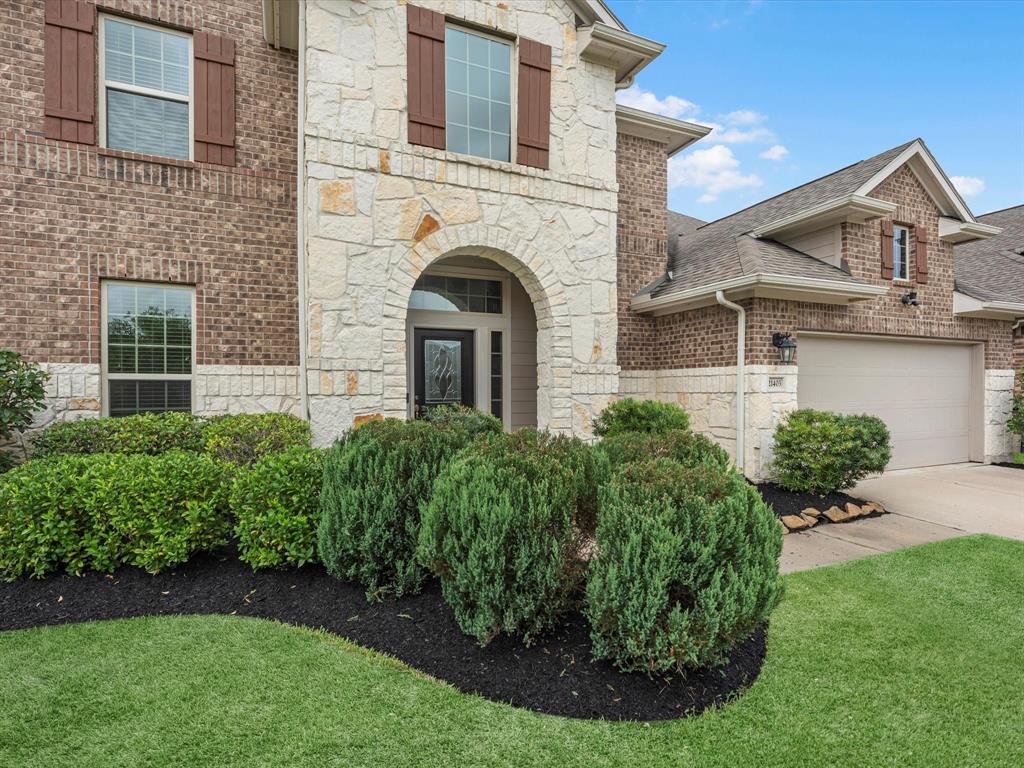 21403 Crested Valley Drive