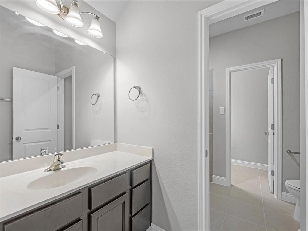 21403 Crested Valley Drive