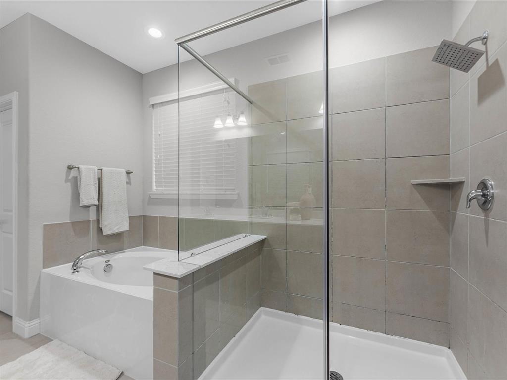 21403 Crested Valley Drive