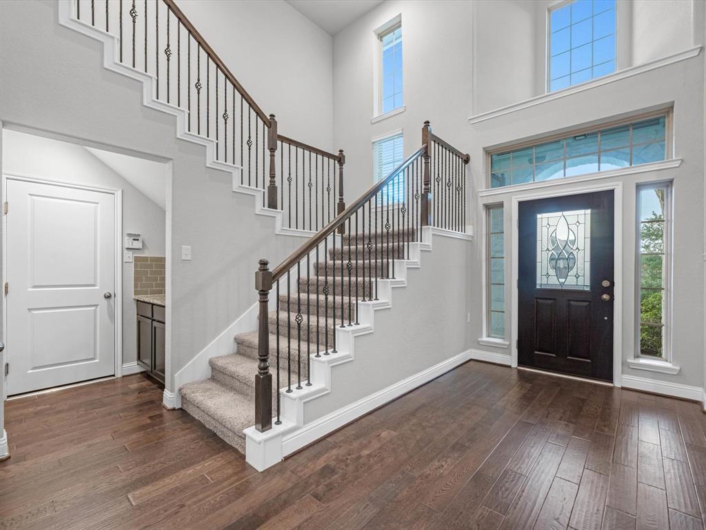21403 Crested Valley Drive