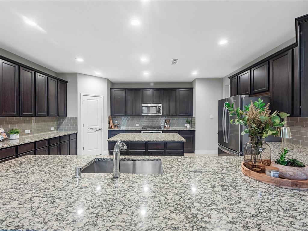 21403 Crested Valley Drive