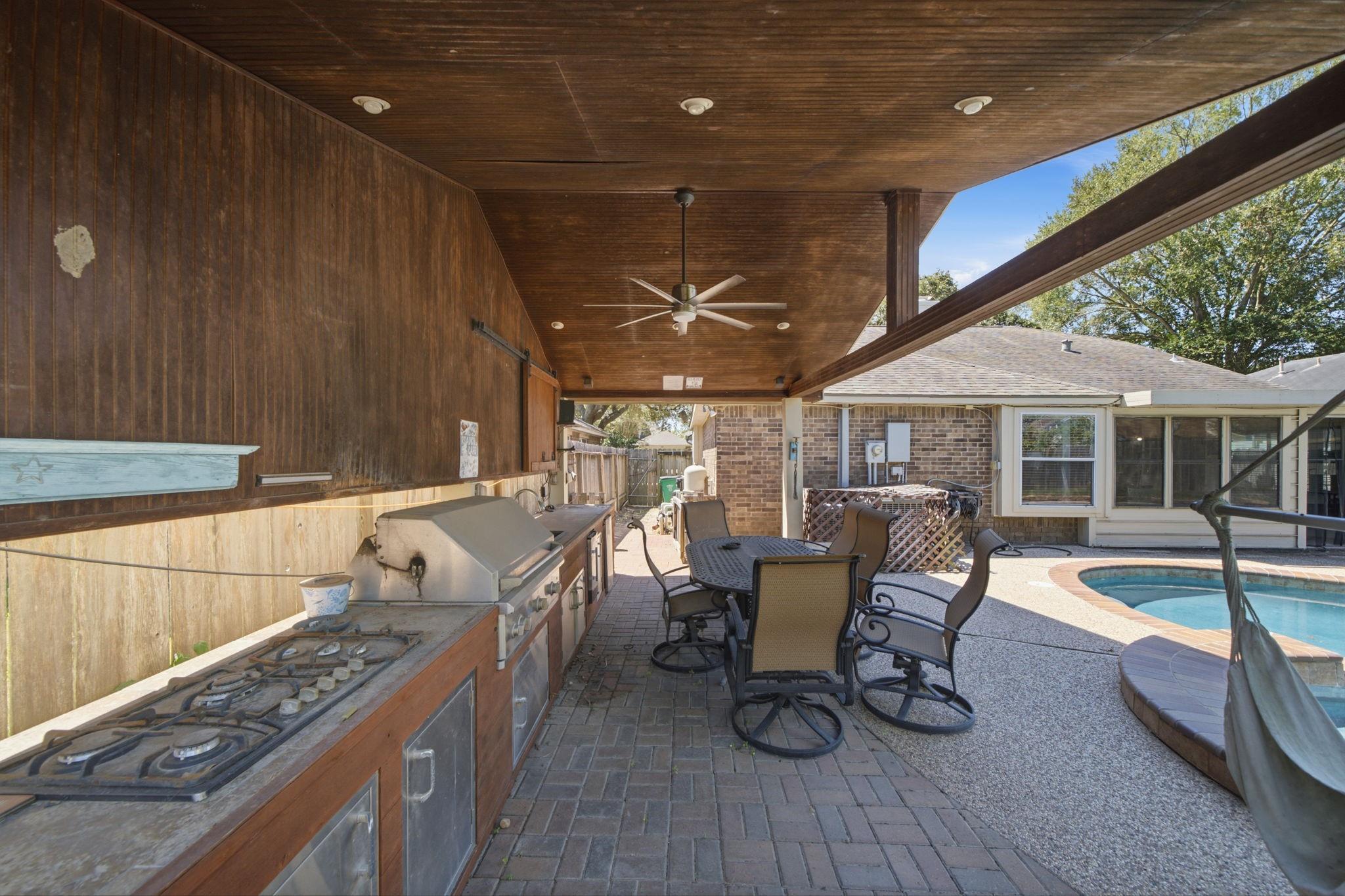 22510 Vista Valley Drive