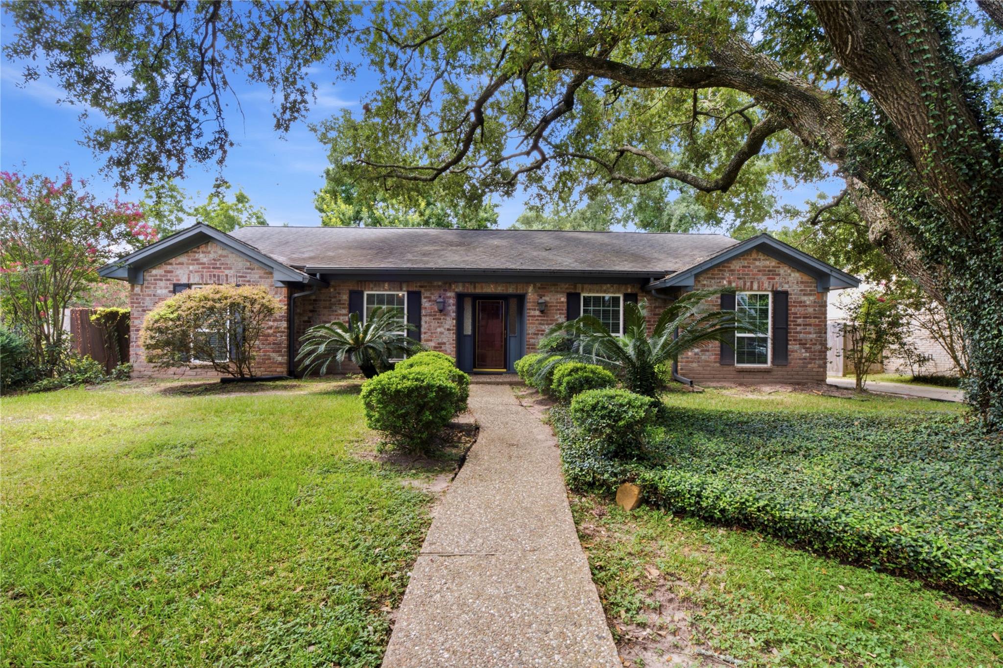 4118 Long Grove Drive