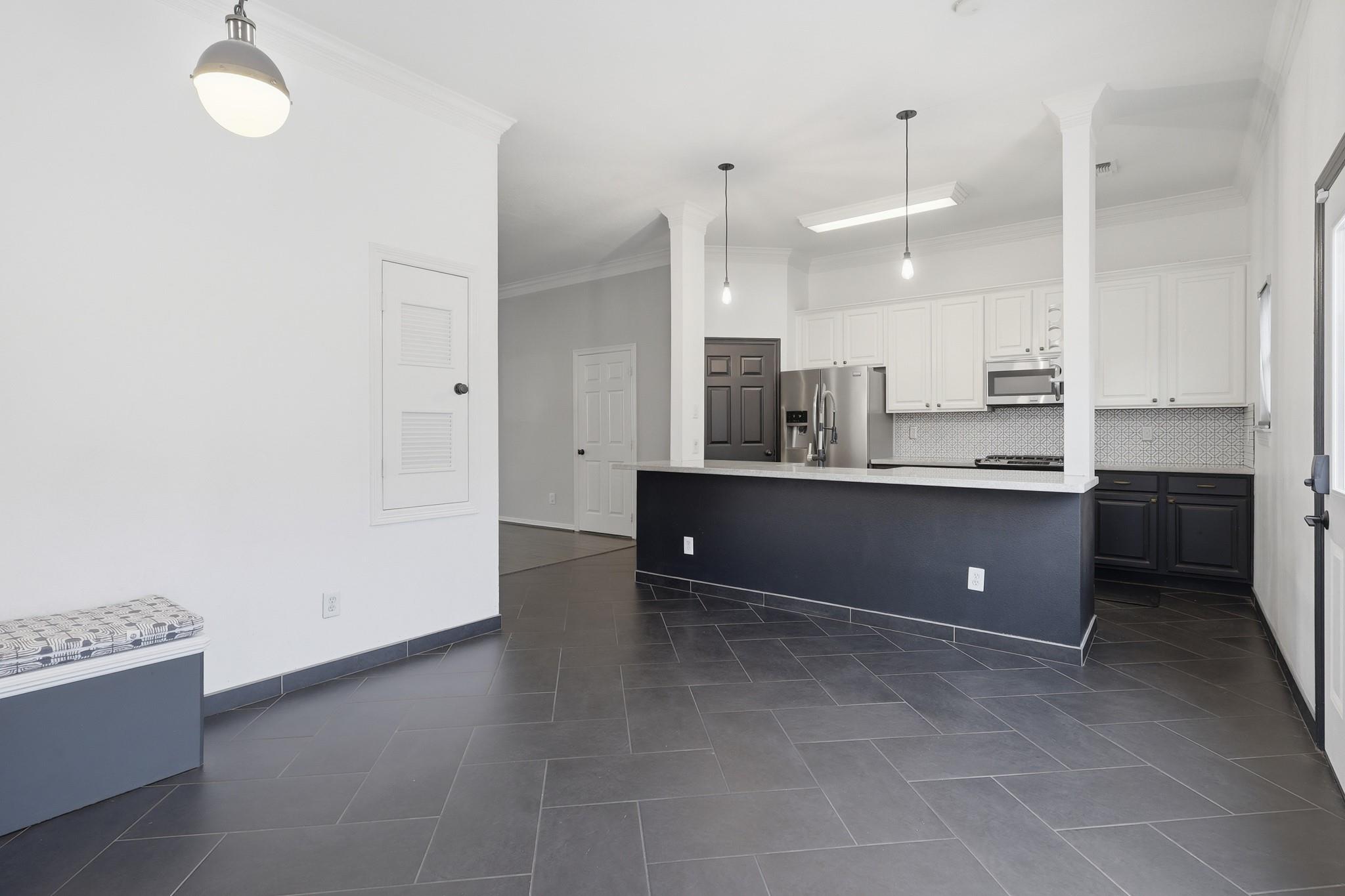 9419 Stonehouse Lane