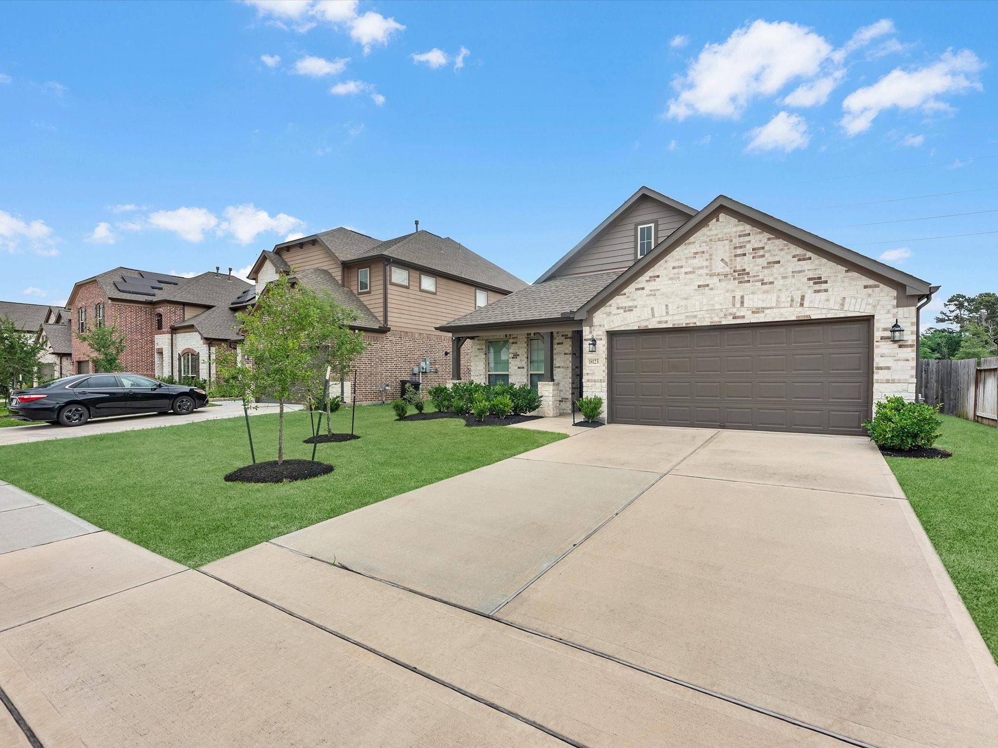 18123 Gardens End Lane