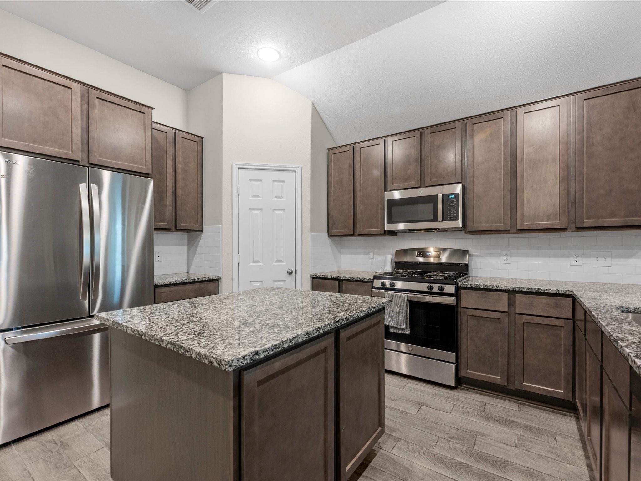 18123 Gardens End Lane