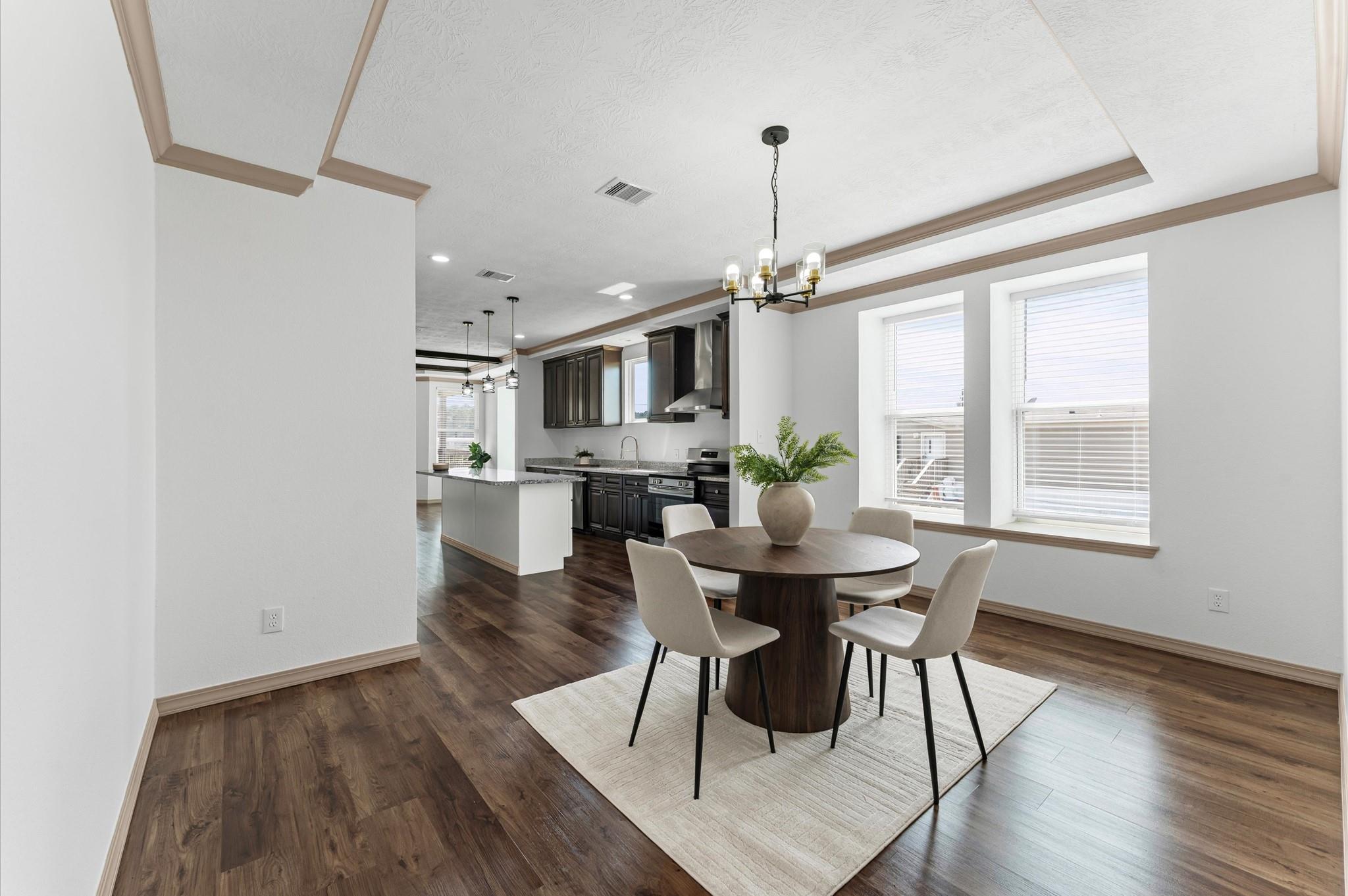 1239 Peter Pine St Street