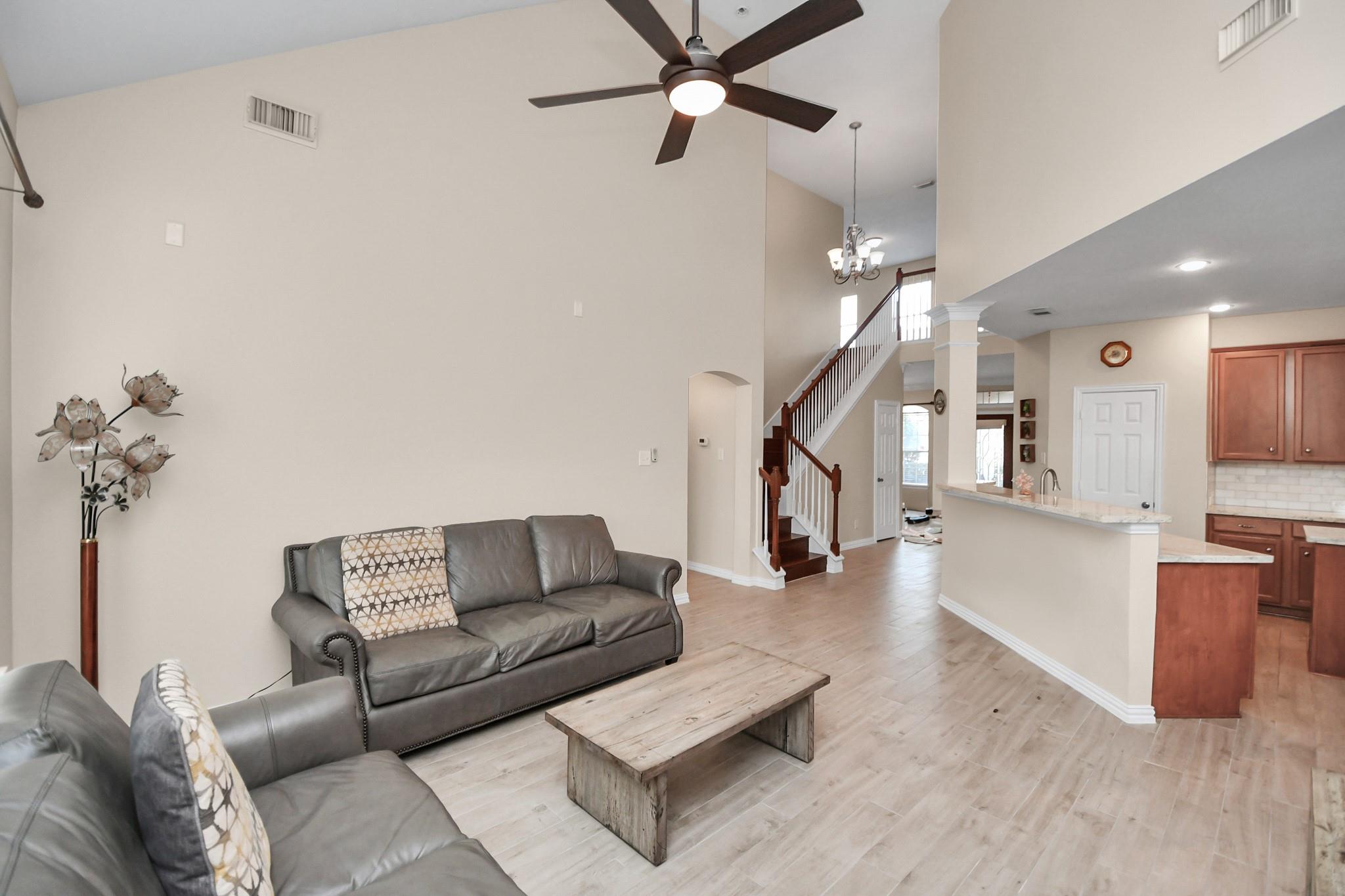 11407 Creekwood Hills Lane