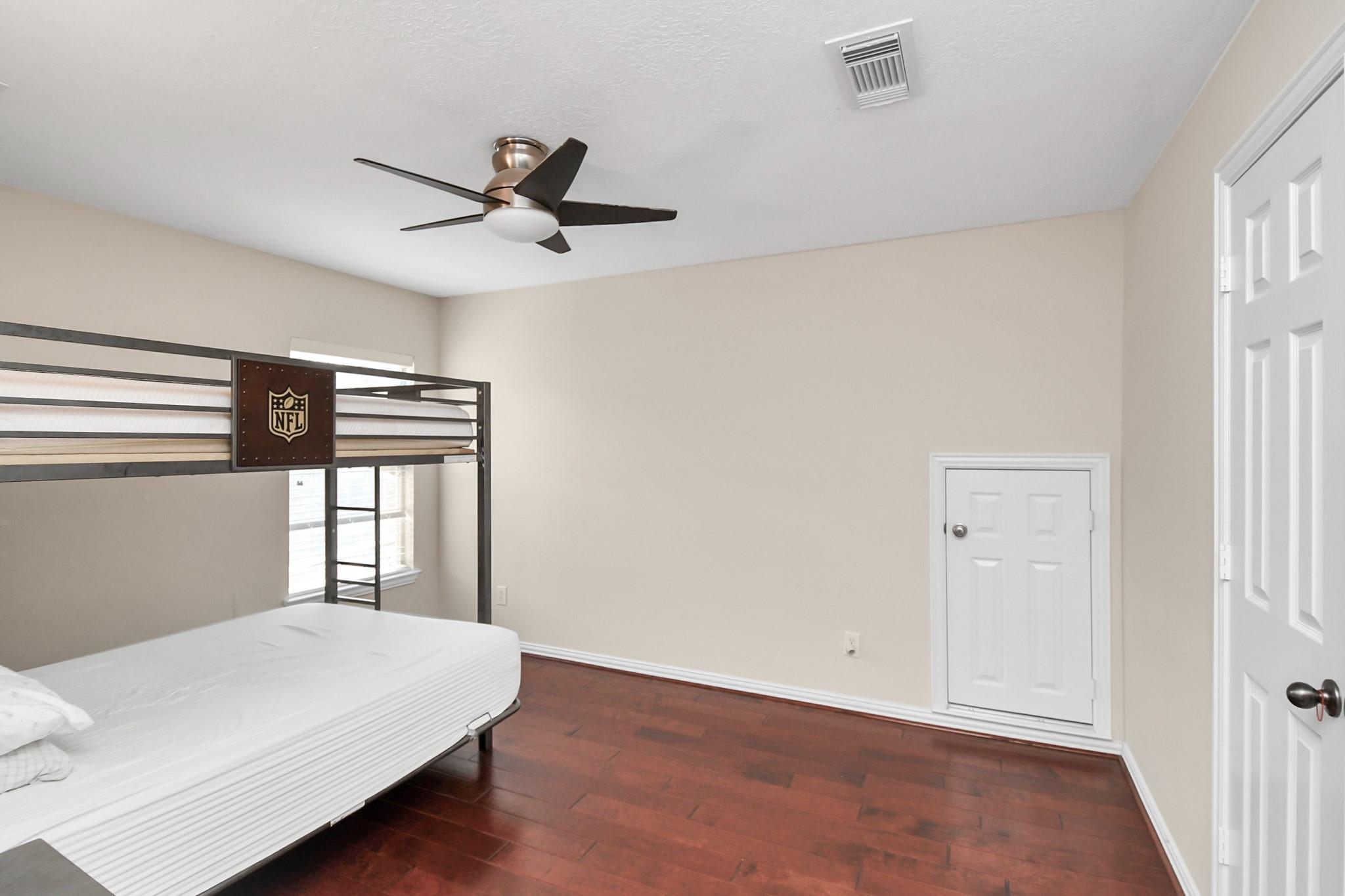 11407 Creekwood Hills Lane