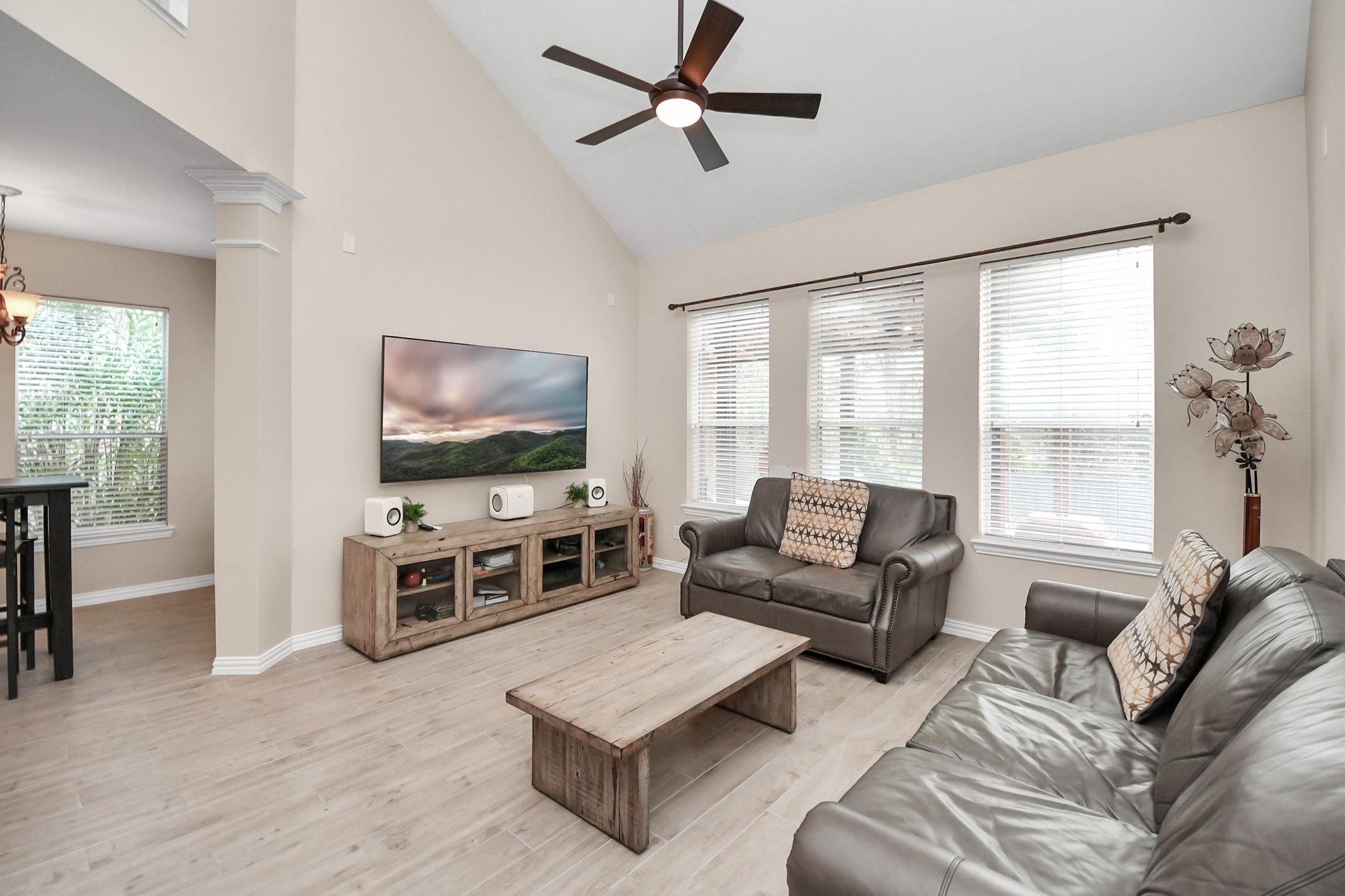 11407 Creekwood Hills Lane