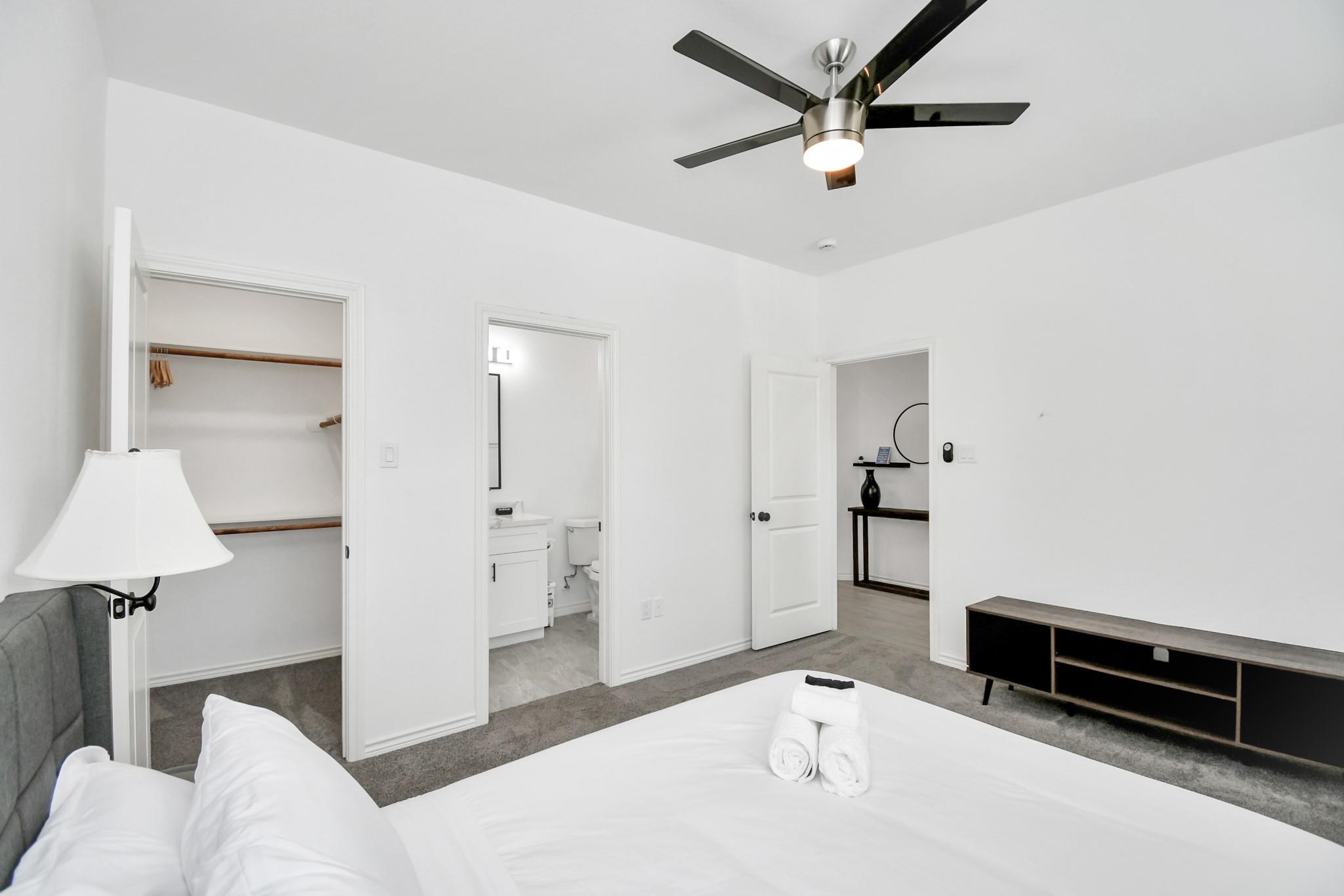 8406 Parnell Street Unit: A/B