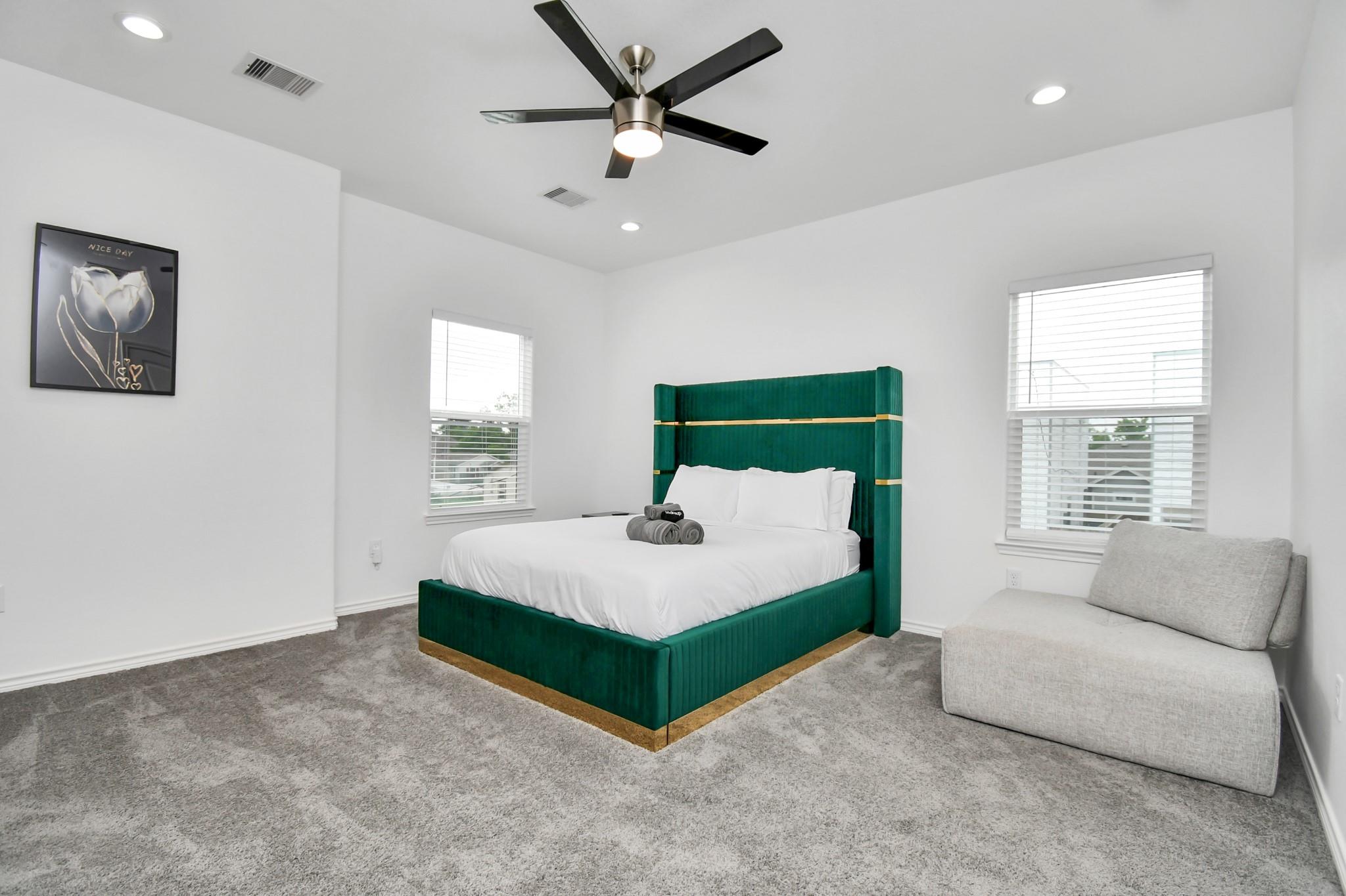 8406 Parnell Street Unit: A/B