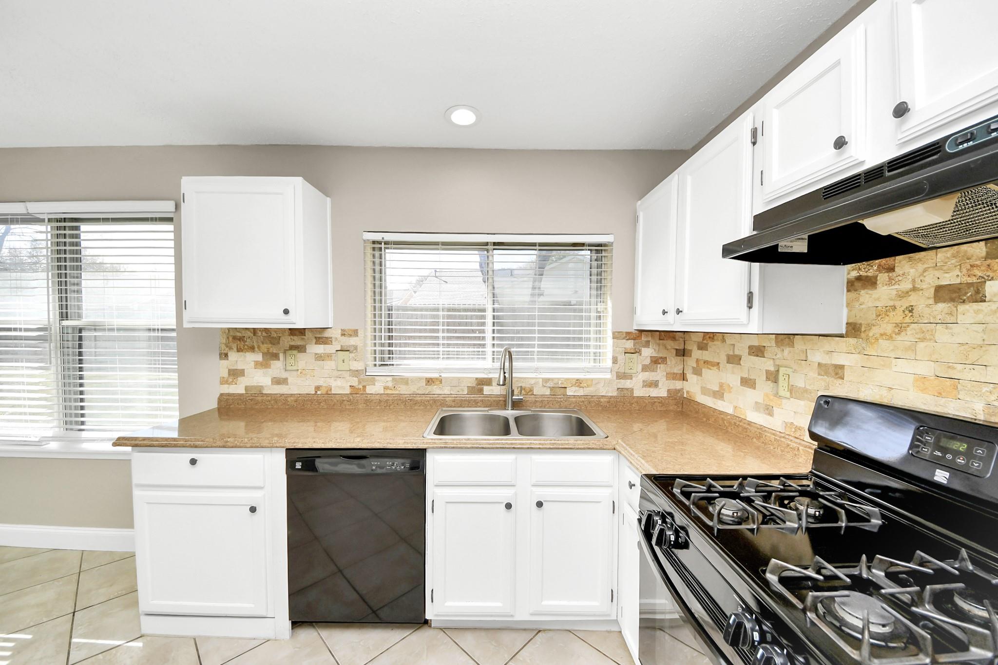 9611 Cleveland Bay Court