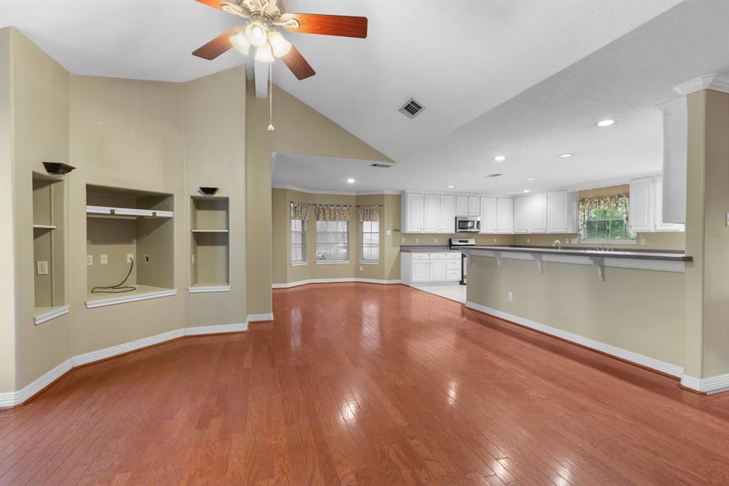 21894 Roberts Lane