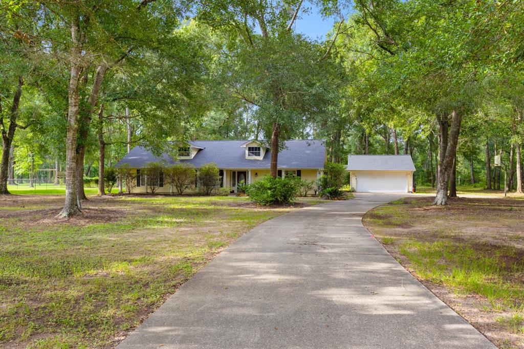 21894 Roberts Lane