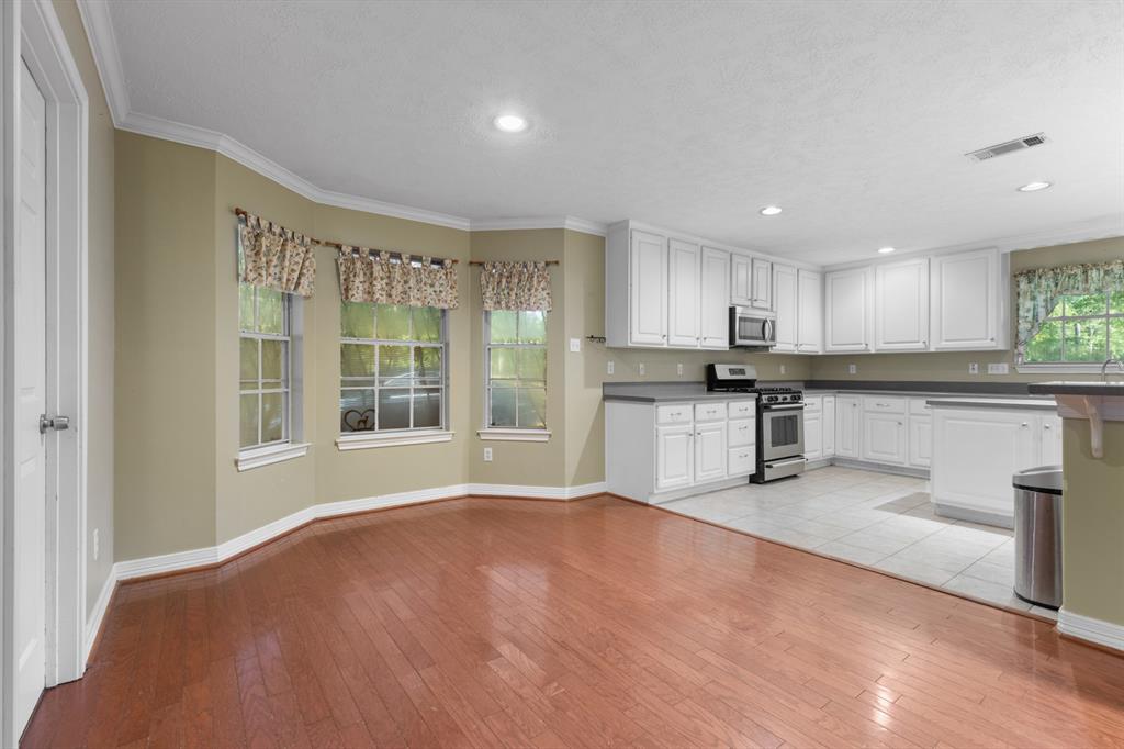 21894 Roberts Lane
