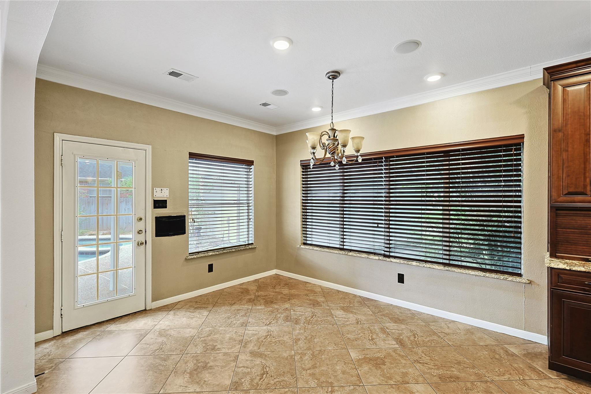 1423 Meadow Lakes Drive