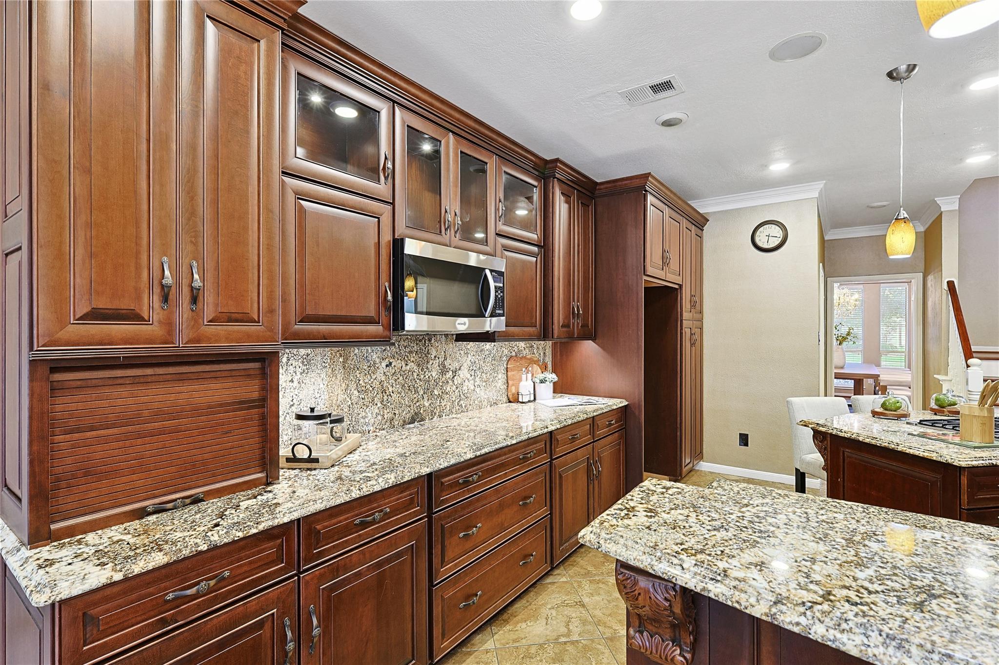 1423 Meadow Lakes Drive