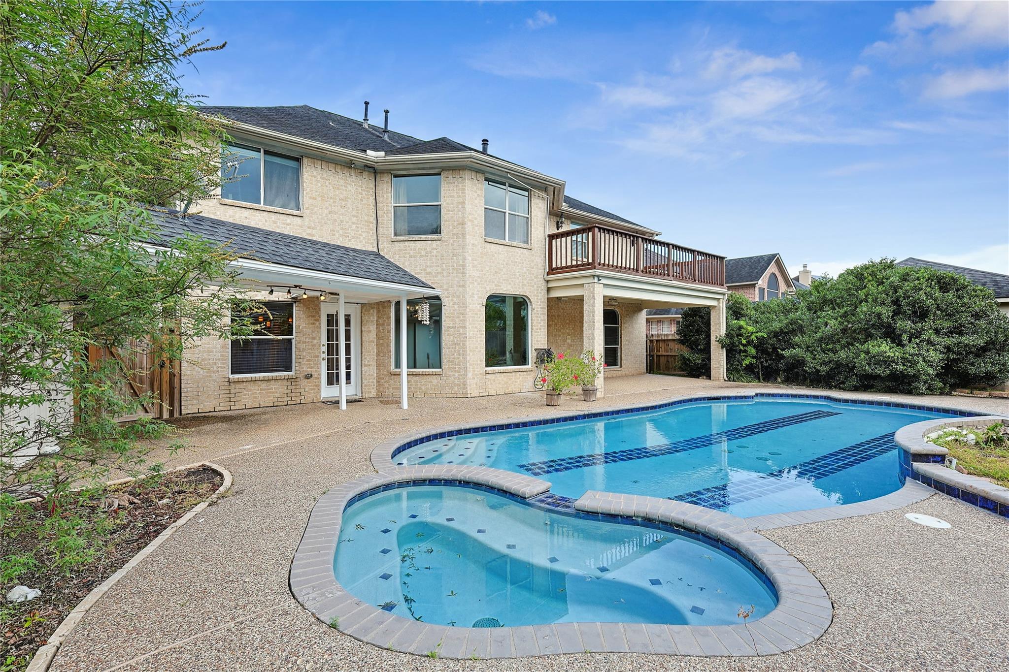 1423 Meadow Lakes Drive