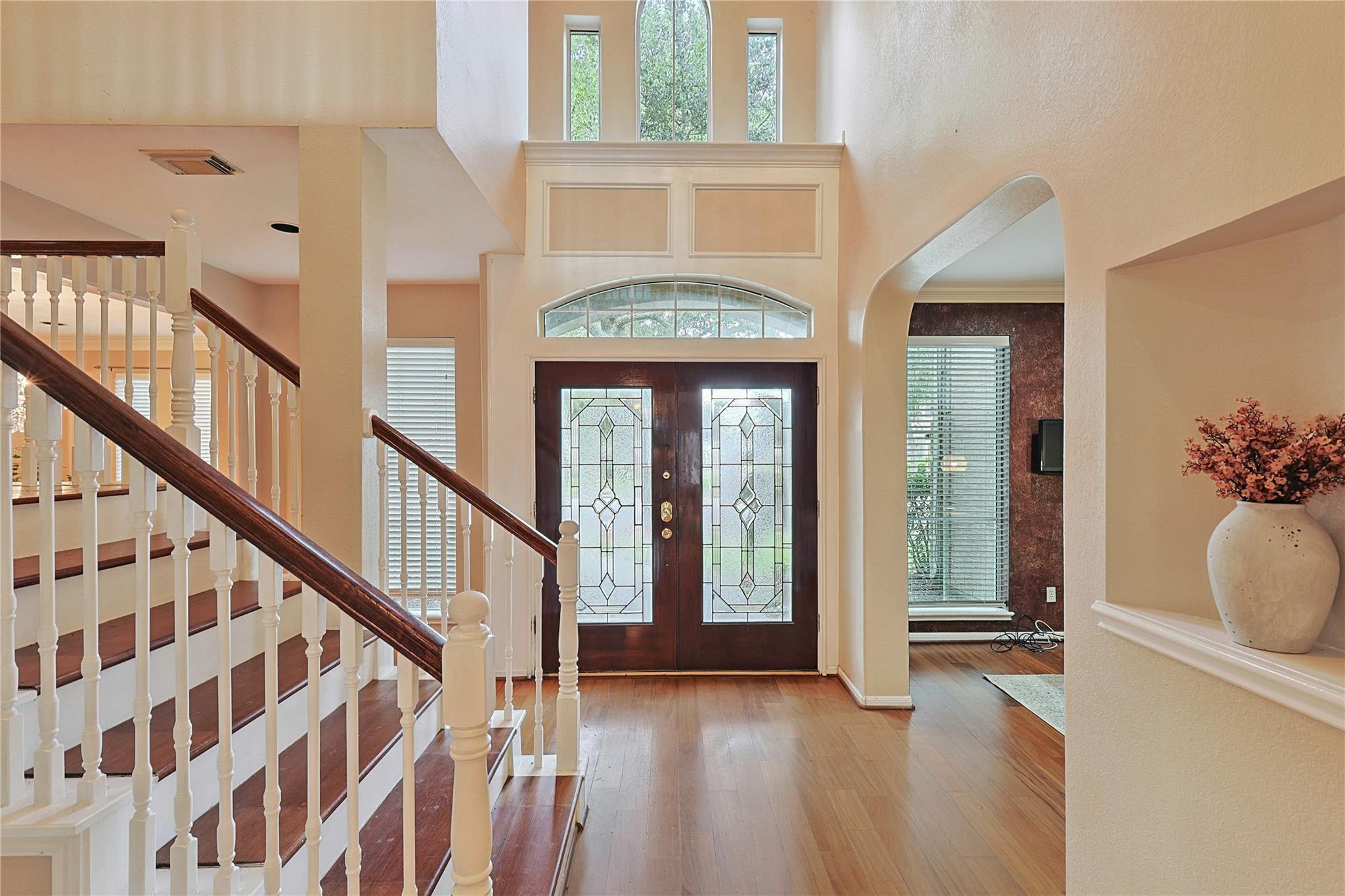 1423 Meadow Lakes Drive