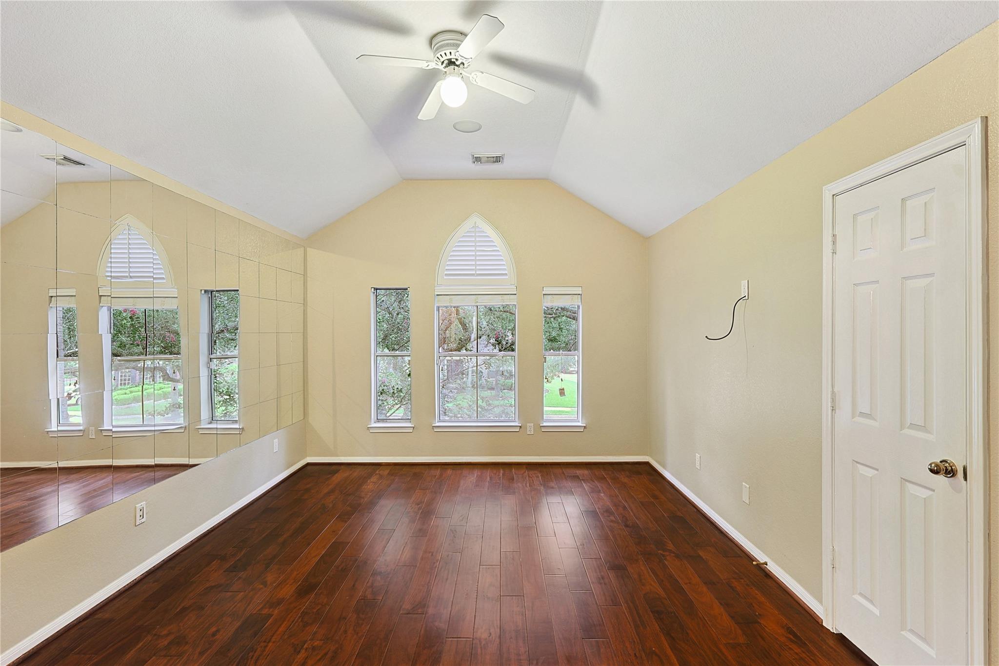 1423 Meadow Lakes Drive