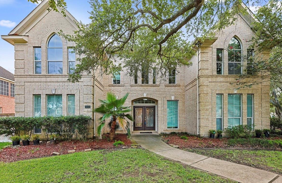 1423 Meadow Lakes Drive