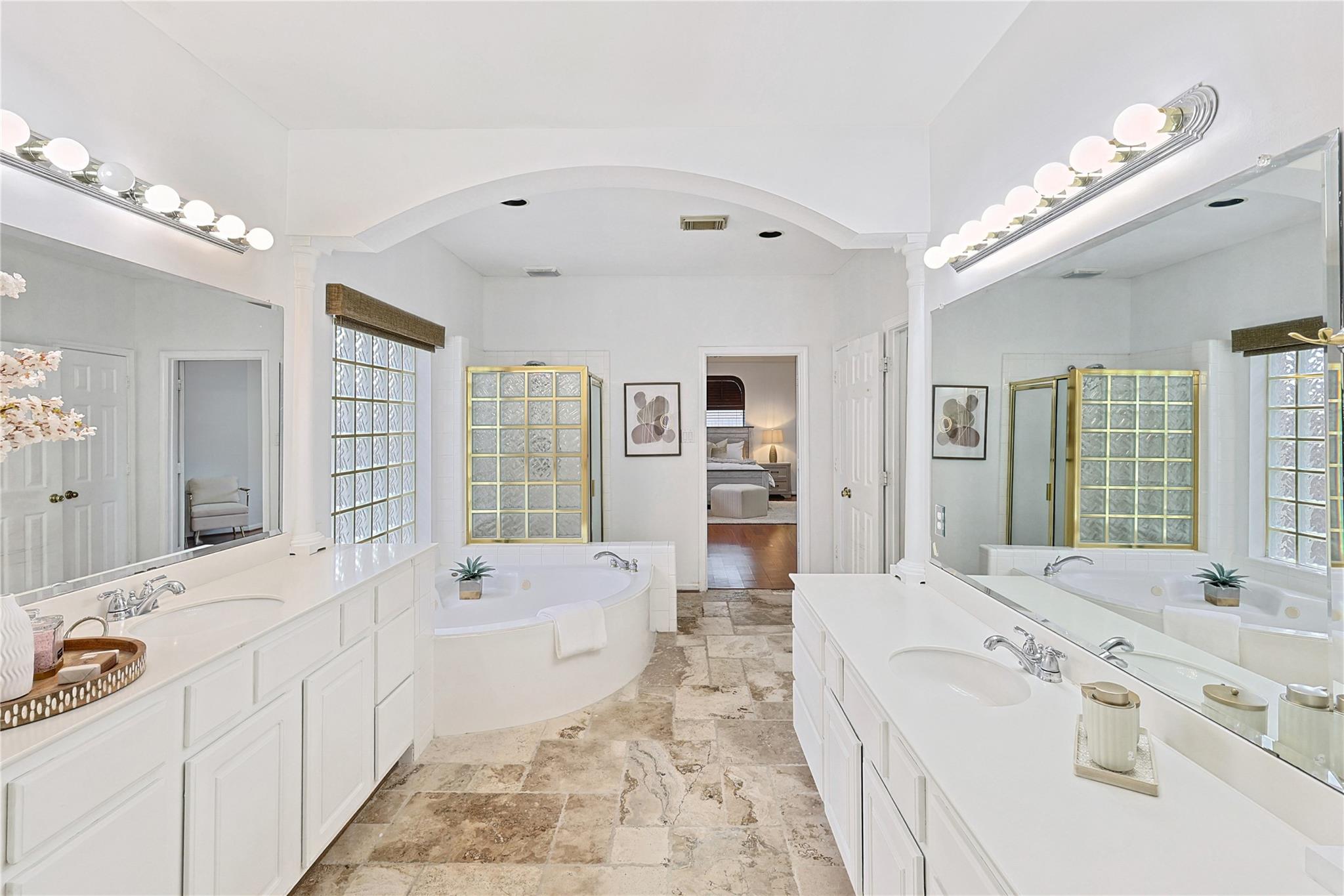 1423 Meadow Lakes Drive